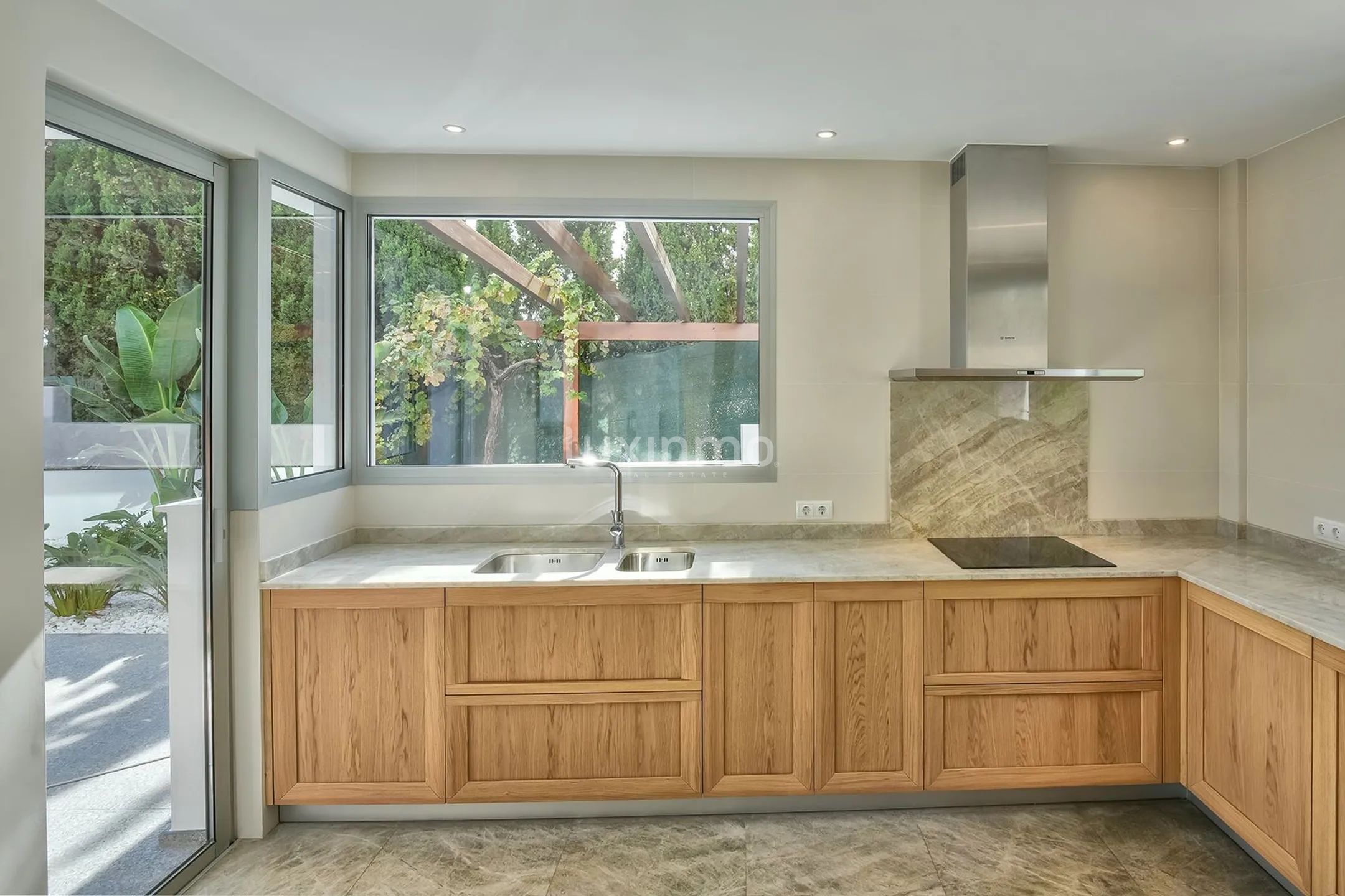 Prachtige villa met zeezicht te koop in Calpe — photo 26