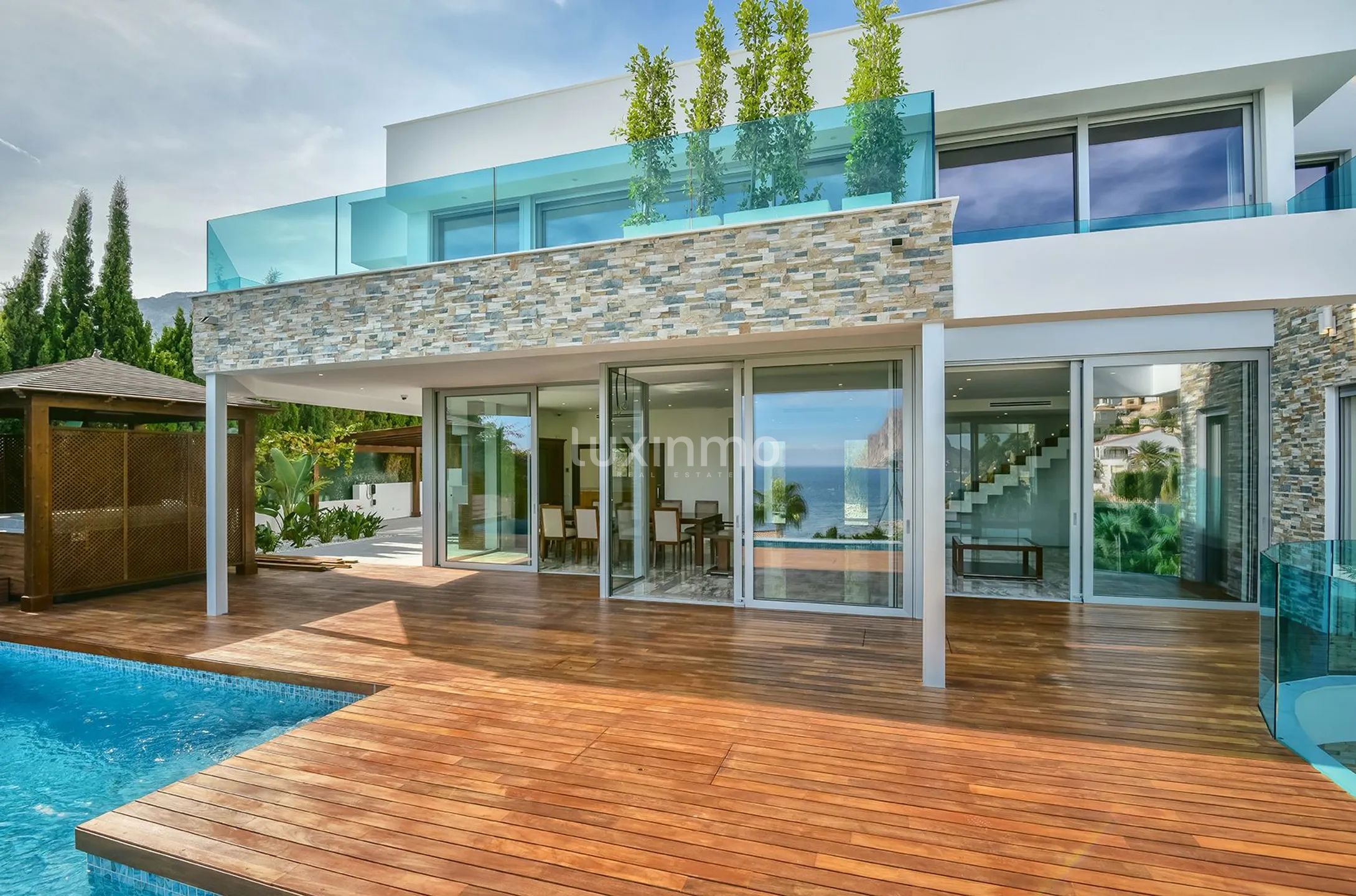 Magnificent villa with sea views for sale in Calpe — photo 1