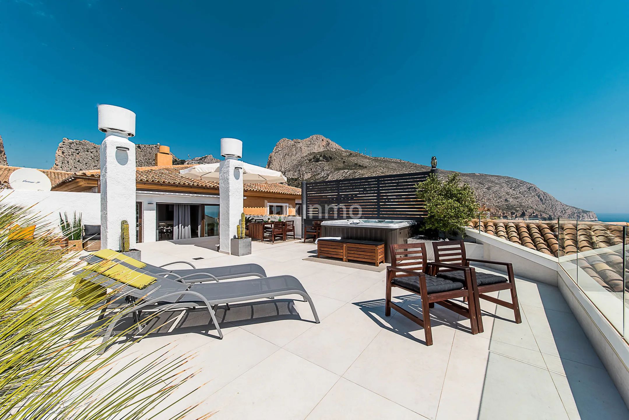 Modern renovated penthouse with sea views for sale in Altea — photo 23
