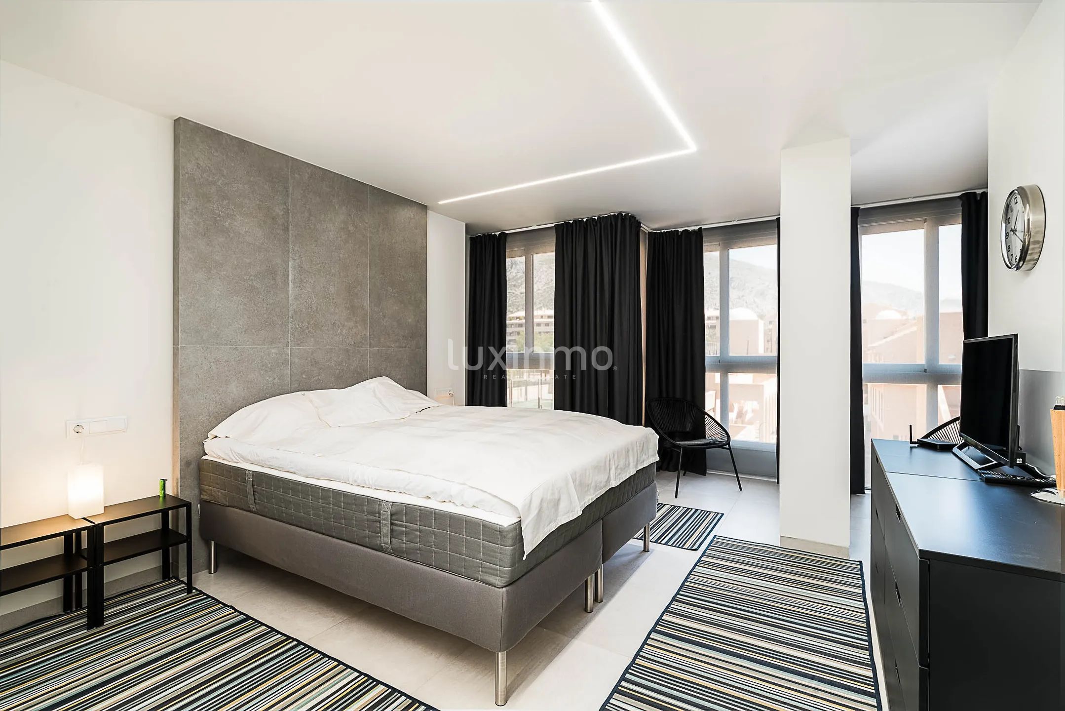 Modern renovated penthouse with sea views for sale in Altea — photo 17