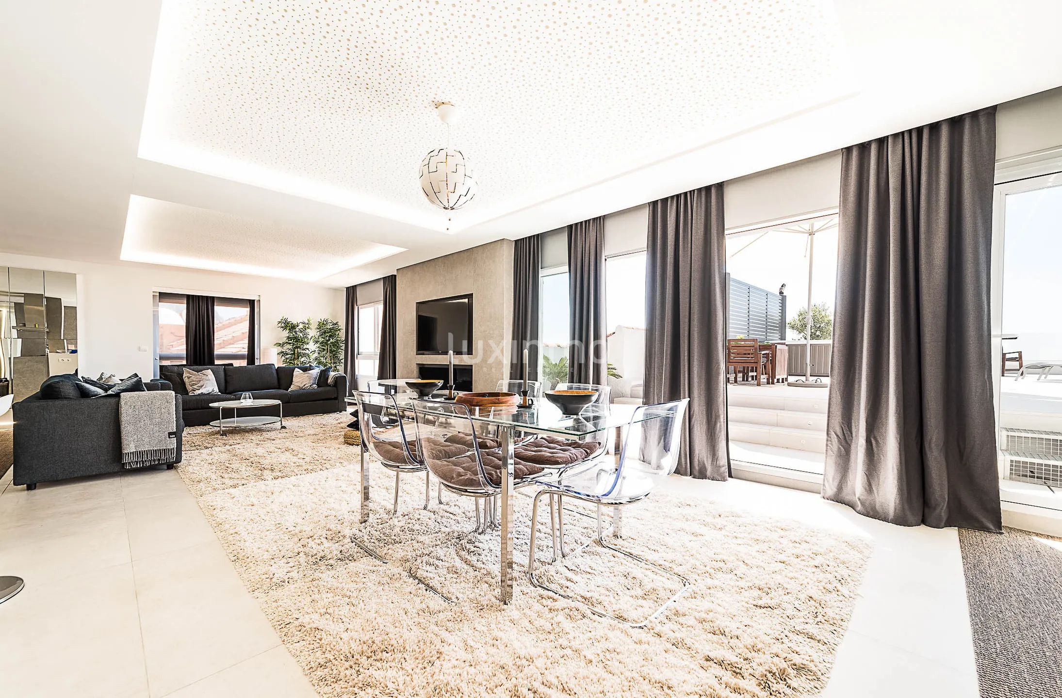 Modern renovated penthouse with sea views for sale in Altea — photo 2