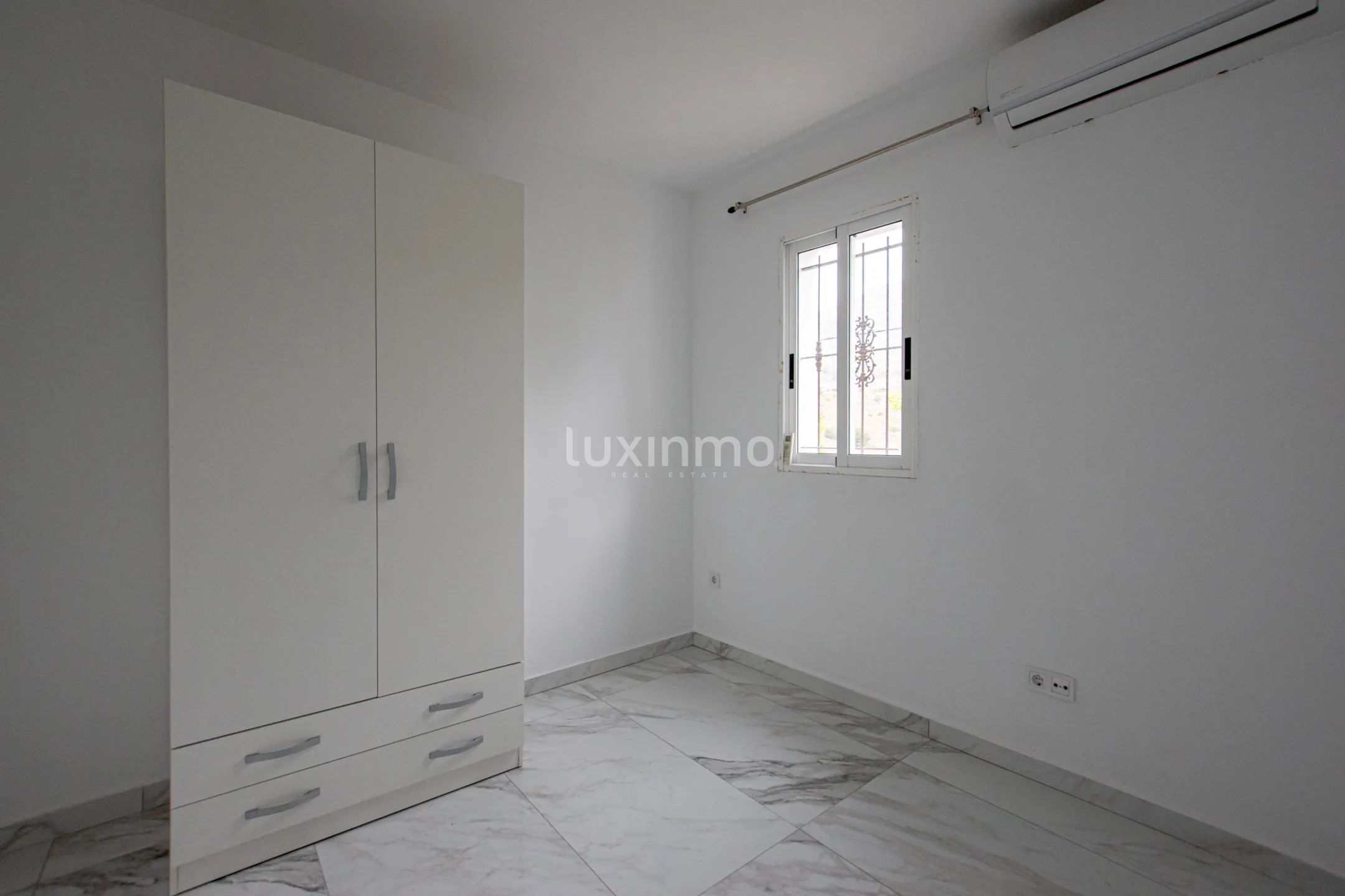 House for sale in Calpe with panoramic sea views in Maryvilla — photo 26