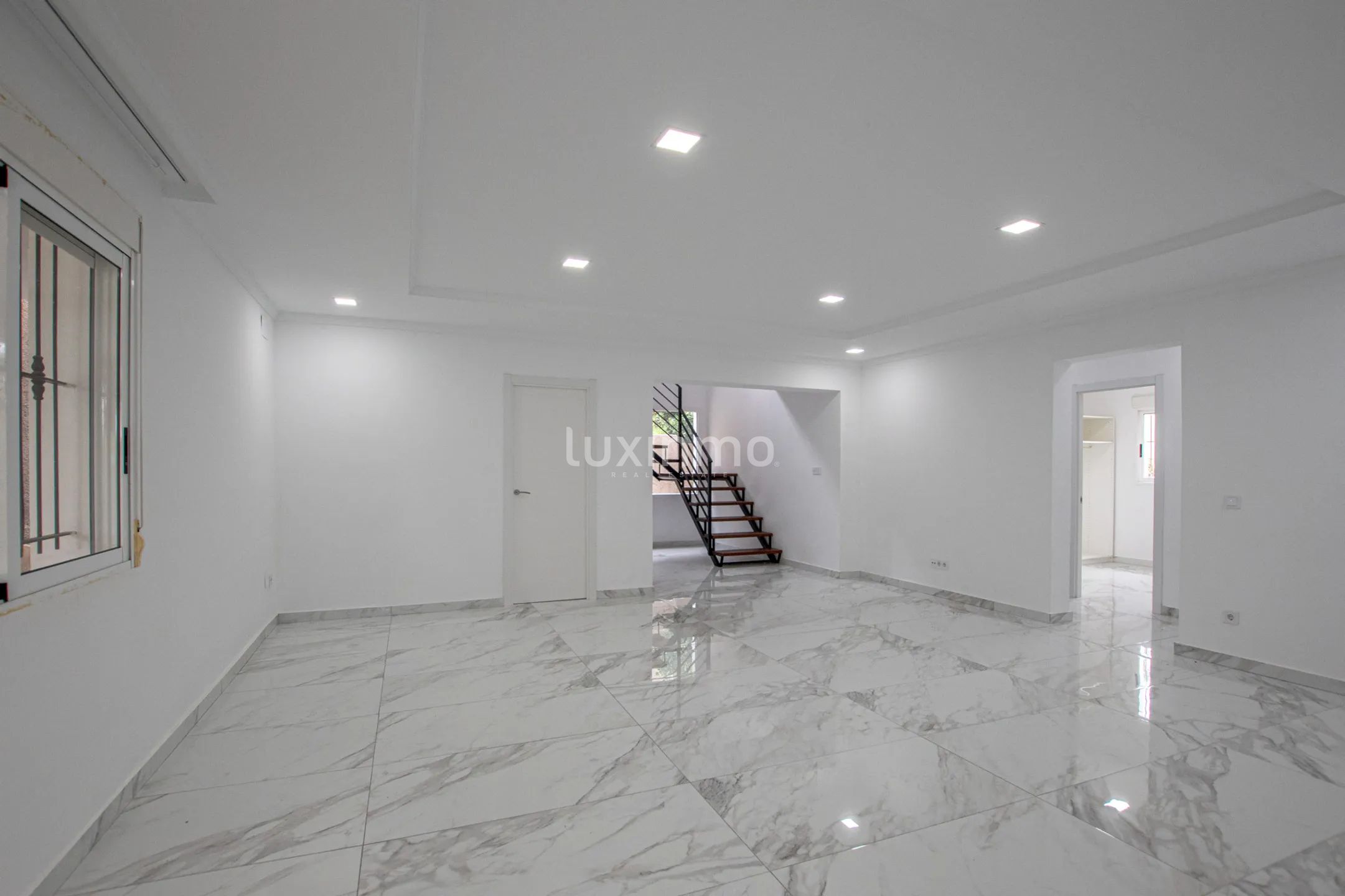 House for sale in Calpe with panoramic sea views in Maryvilla — photo 18
