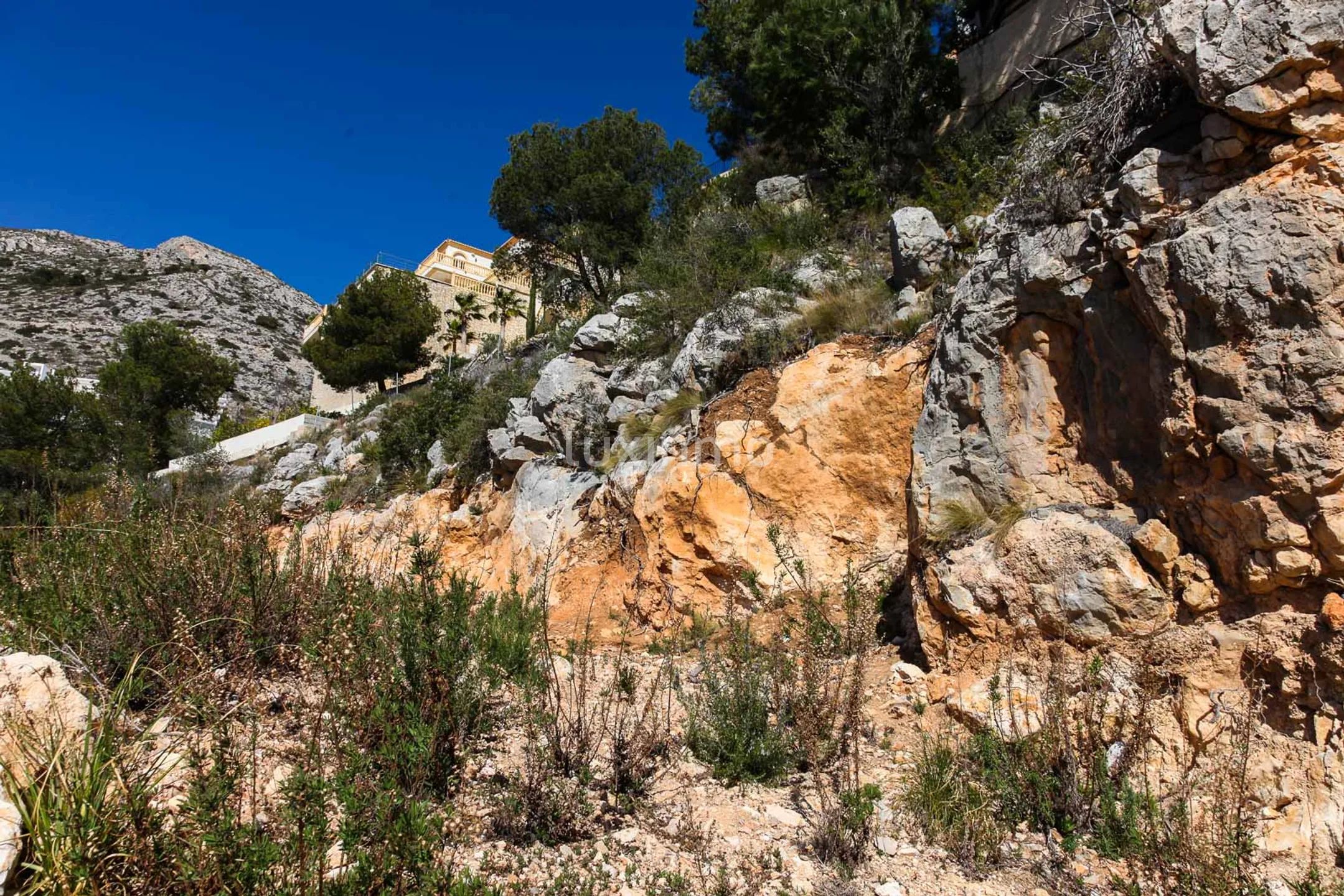 Unique plot with panoramic views to the bay and the mountains in Altea Hills — photo 10