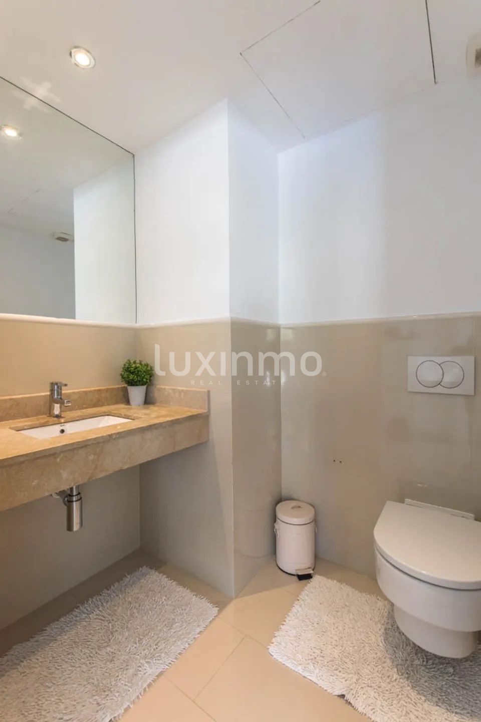 Spacious penthouse with sea views for sale in Mascarat — photo 27