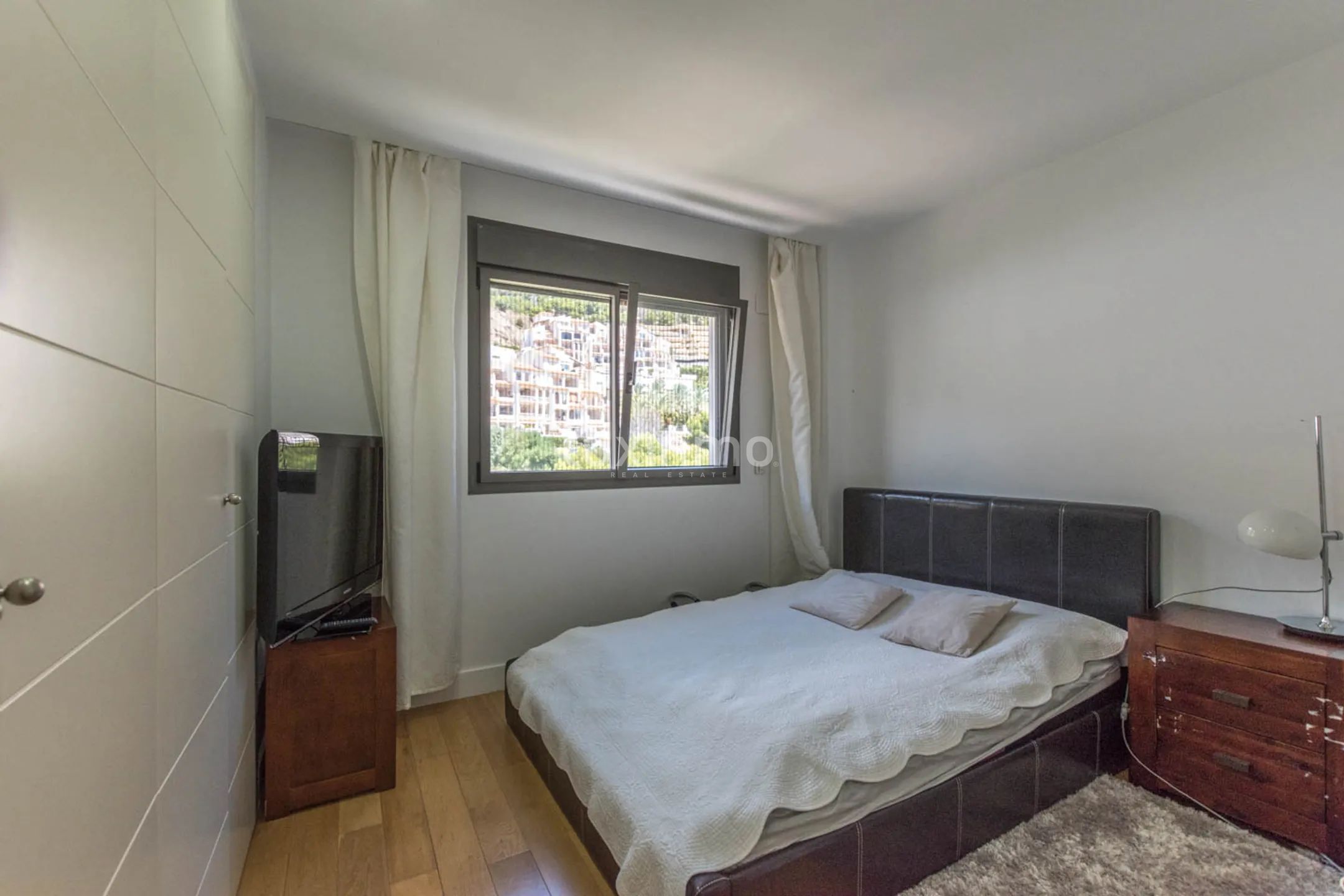 Spacious penthouse with sea views for sale in Mascarat — photo 34