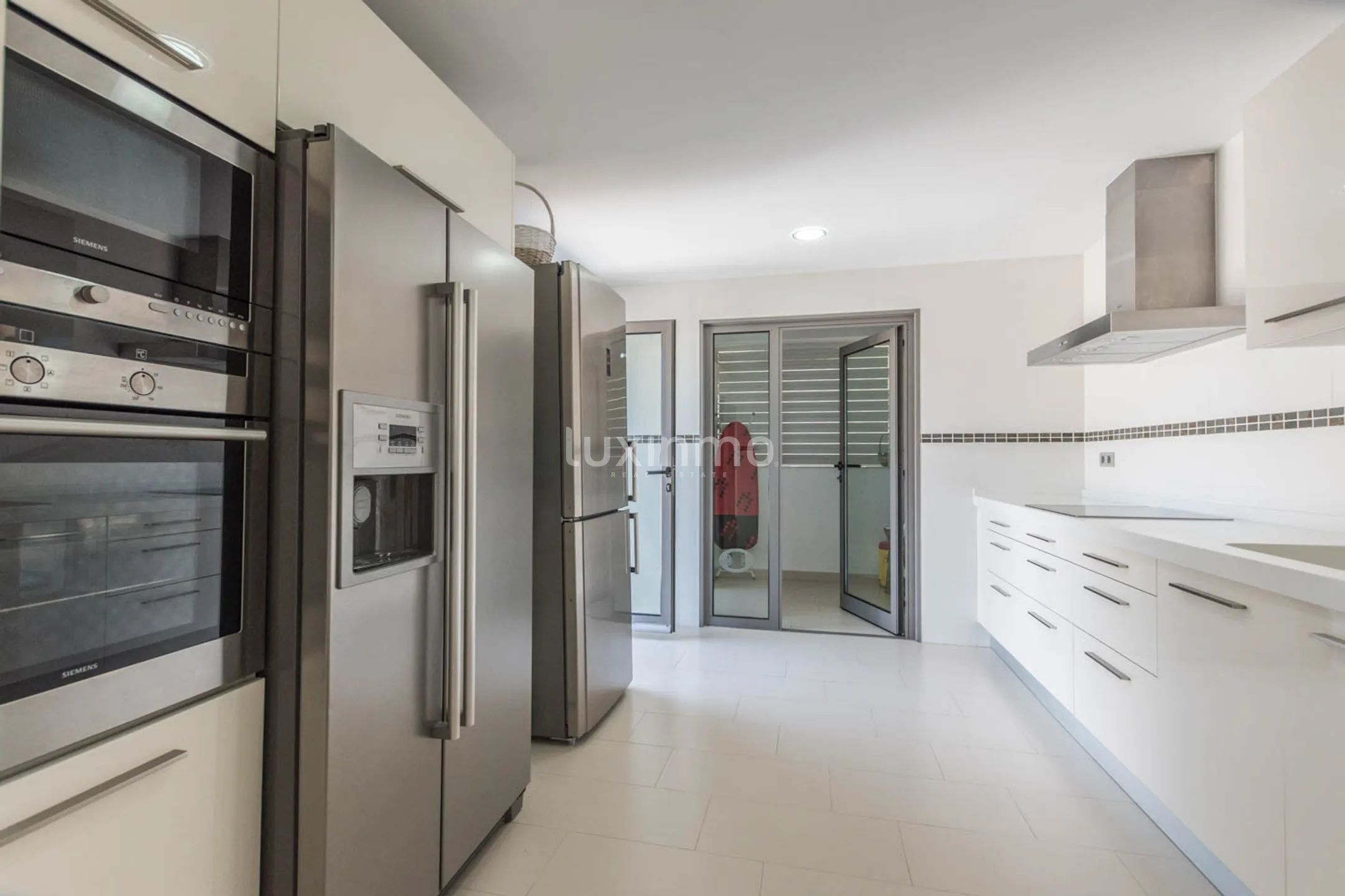 Spacious penthouse with sea views for sale in Mascarat — photo 28