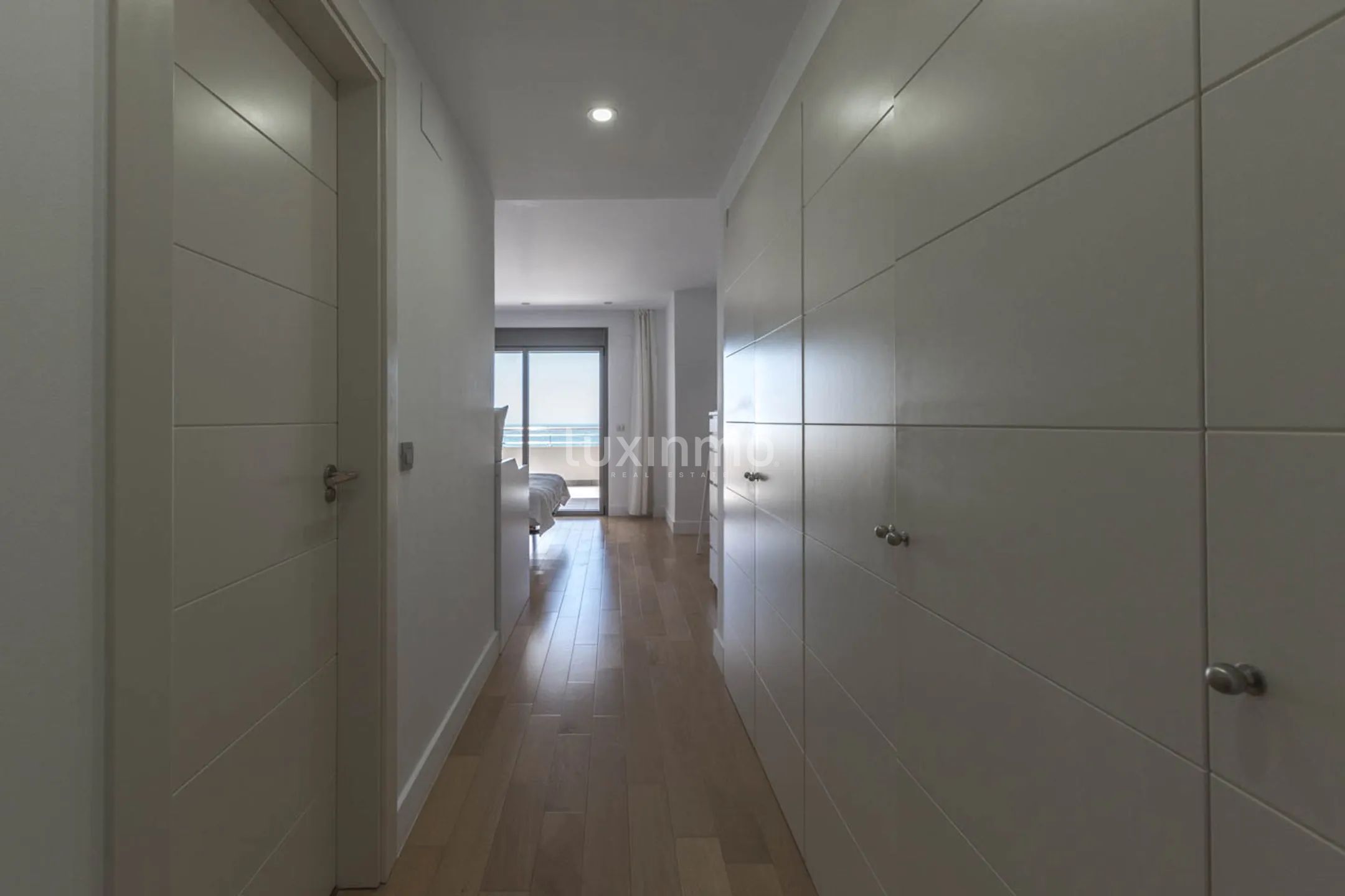 Spacious penthouse with sea views for sale in Mascarat — photo 37