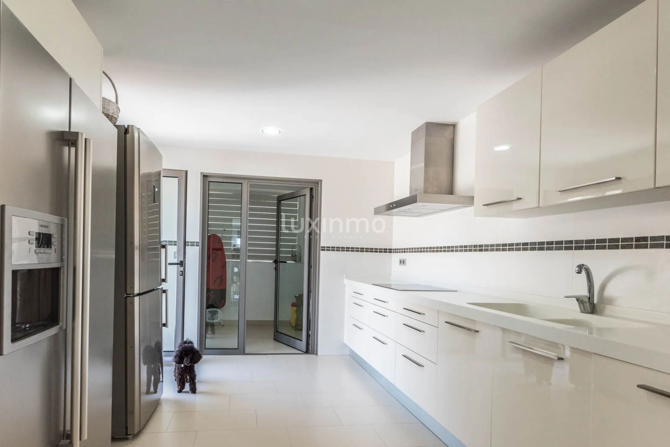 Spacious penthouse with sea views for sale in Mascarat — photo 29