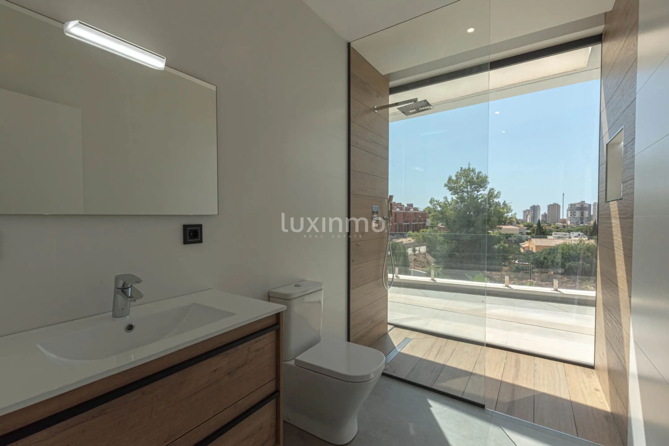 Spacious new villa with panoramic views for sale in Calpe — photo 27