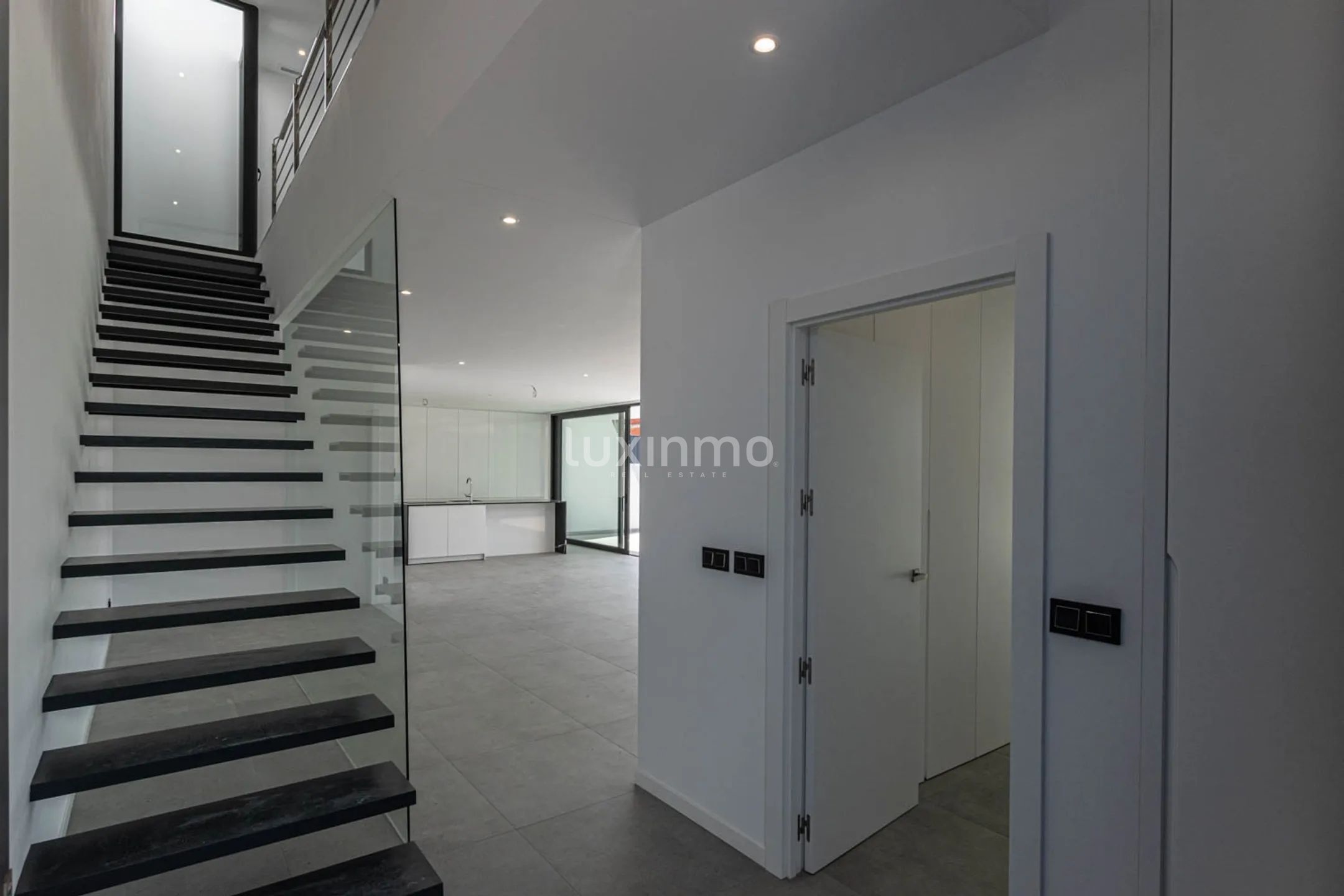 Spacious new villa with panoramic views for sale in Calpe — photo 8