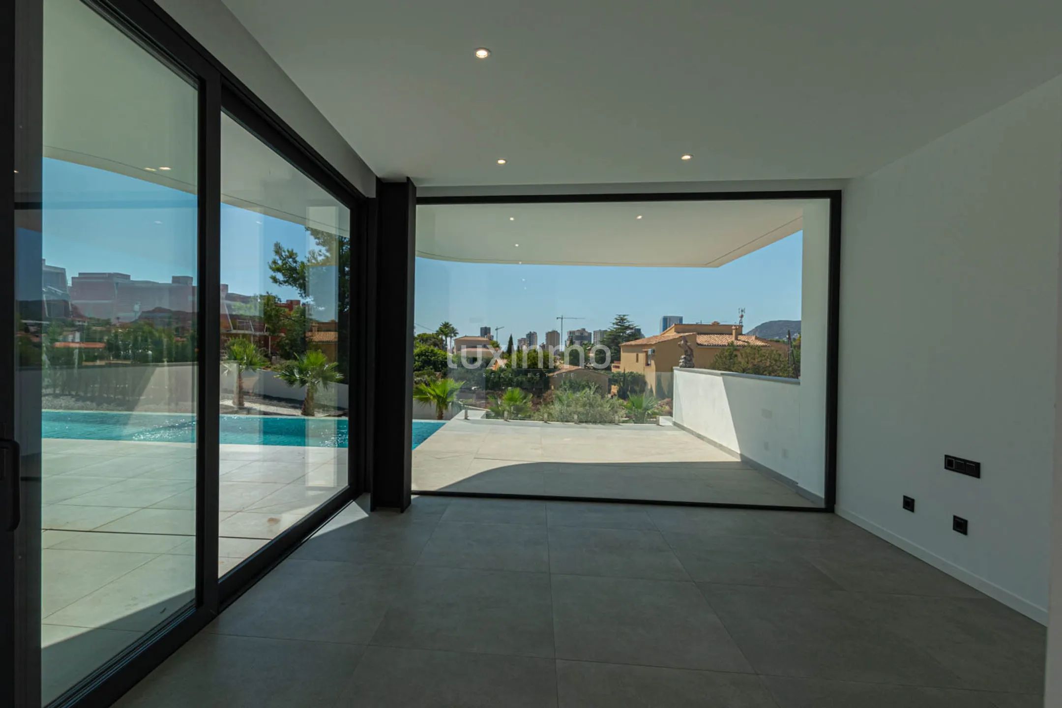 Spacious new villa with panoramic views for sale in Calpe — photo 24