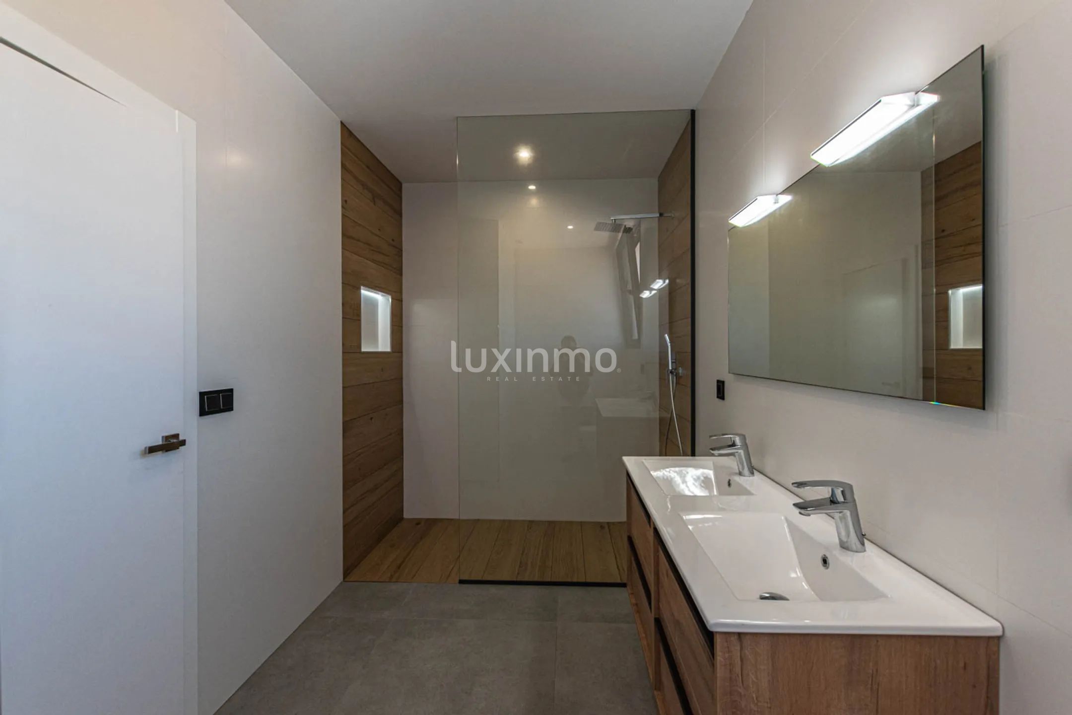 Spacious new villa with panoramic views for sale in Calpe — photo 23