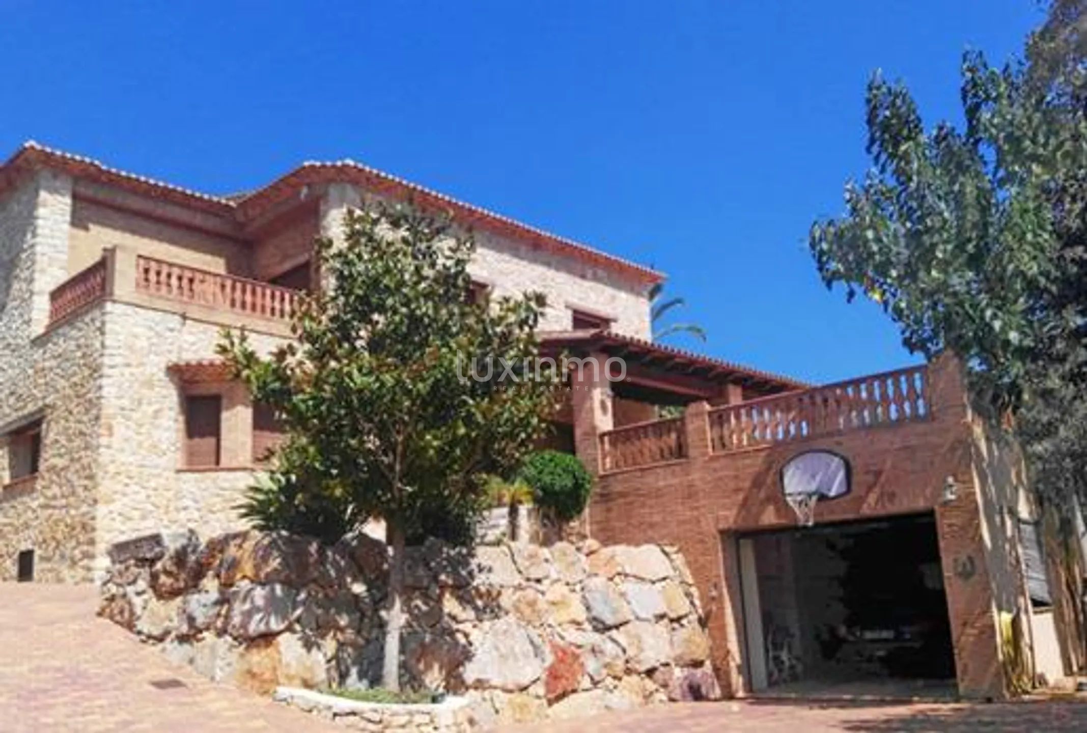 Rustic house on large mountain plot in Pedreguer — photo 2