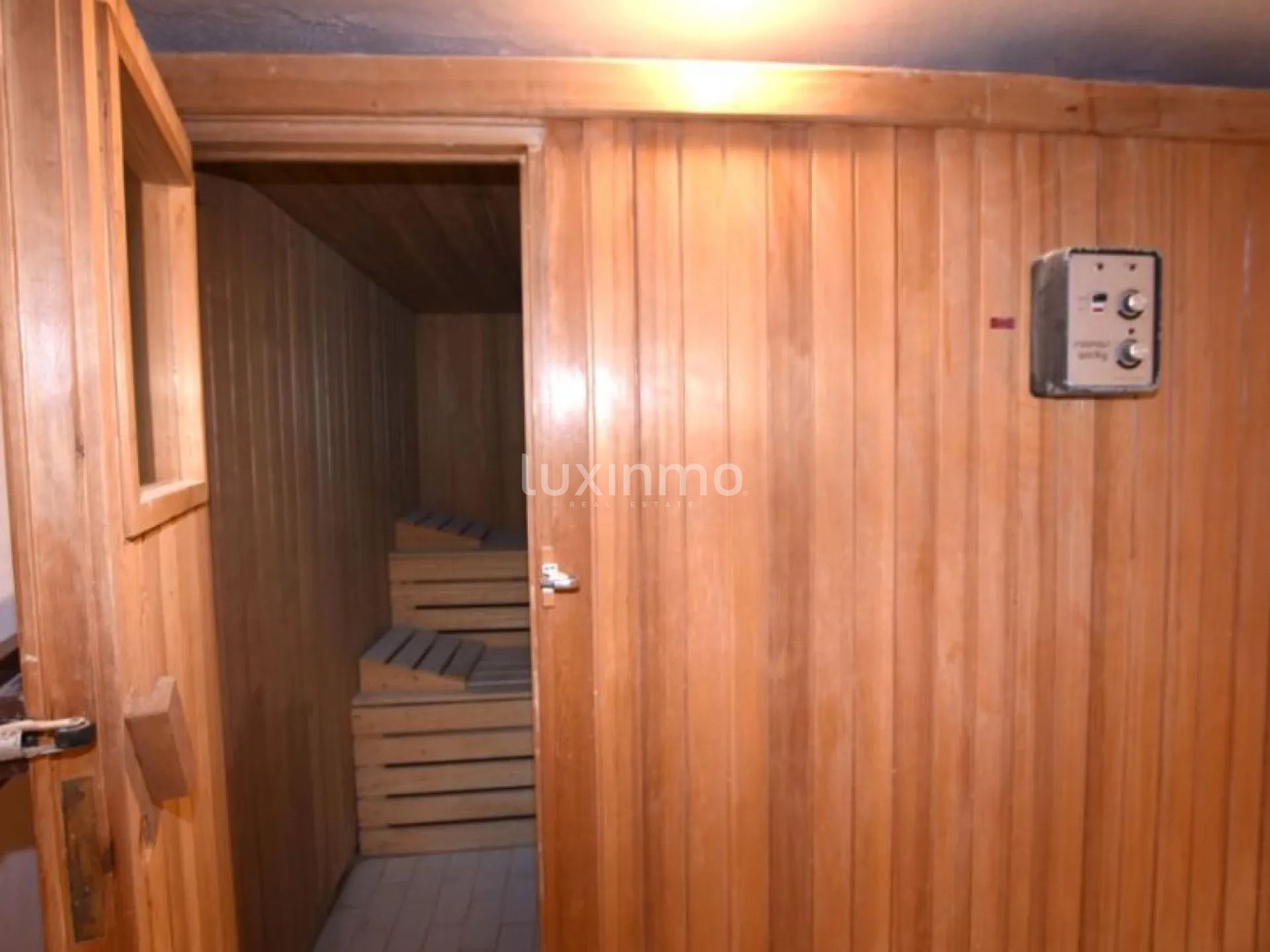 Ett konstverk vid stranden i en villa i Albir — photo 28