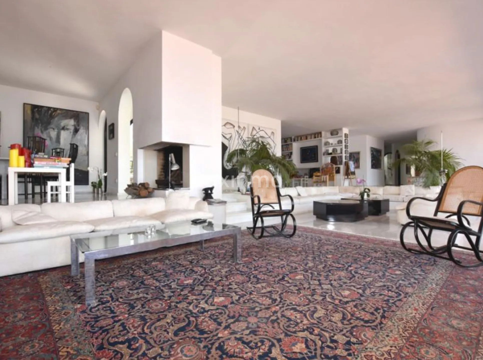 Ett konstverk vid stranden i en villa i Albir — photo 15