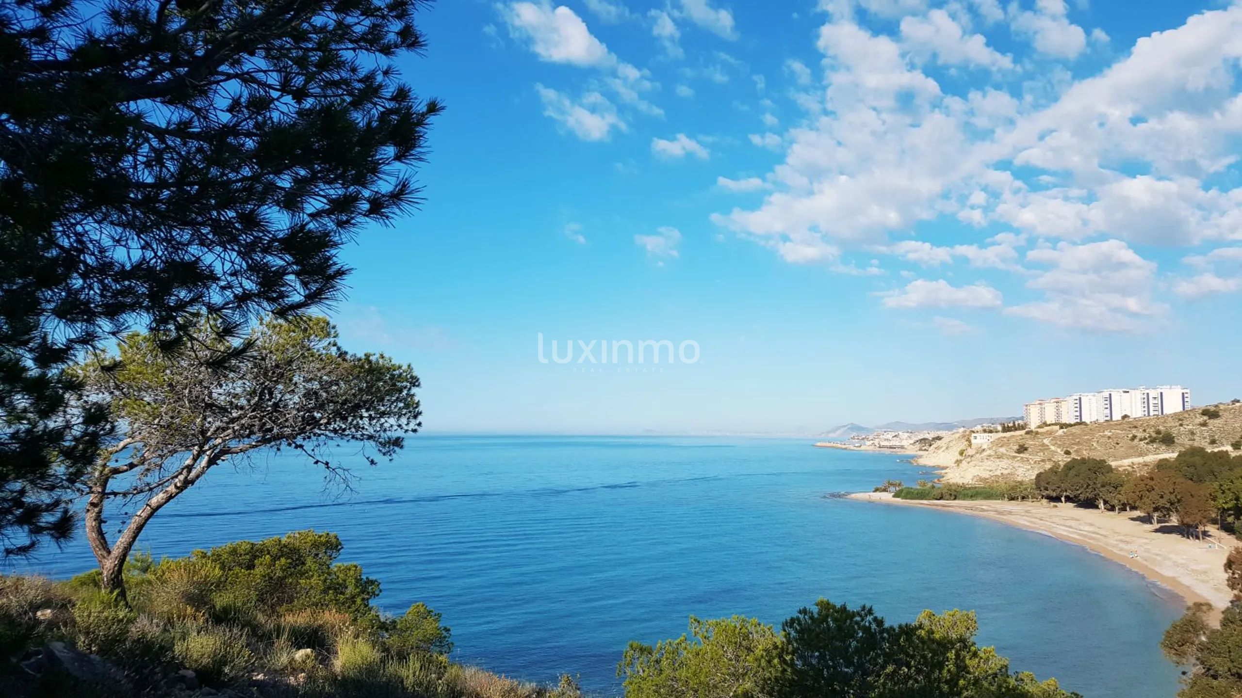 Excellent location on the first line of the Torres beach — photo 13