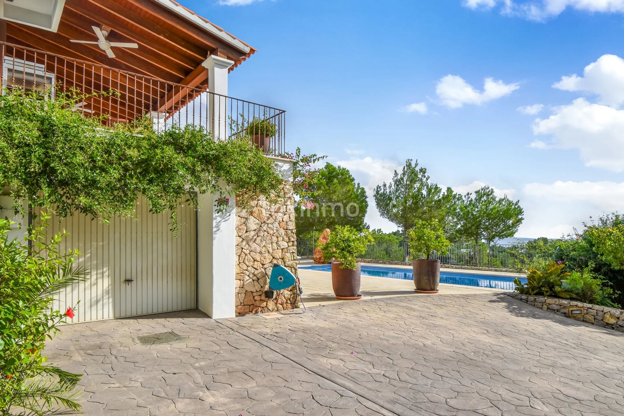 Opportunity! Villa with Tourist License and Panoramic Sea Views — photo 2