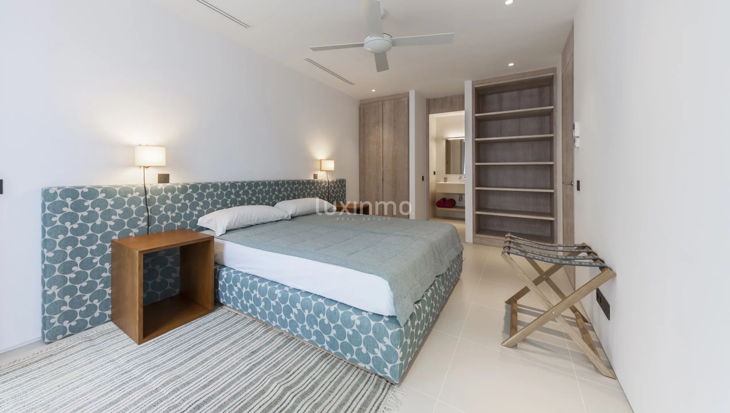 Villa de luxe à vendre à Cala Conta avec vue sur Es Vedra — photo 16