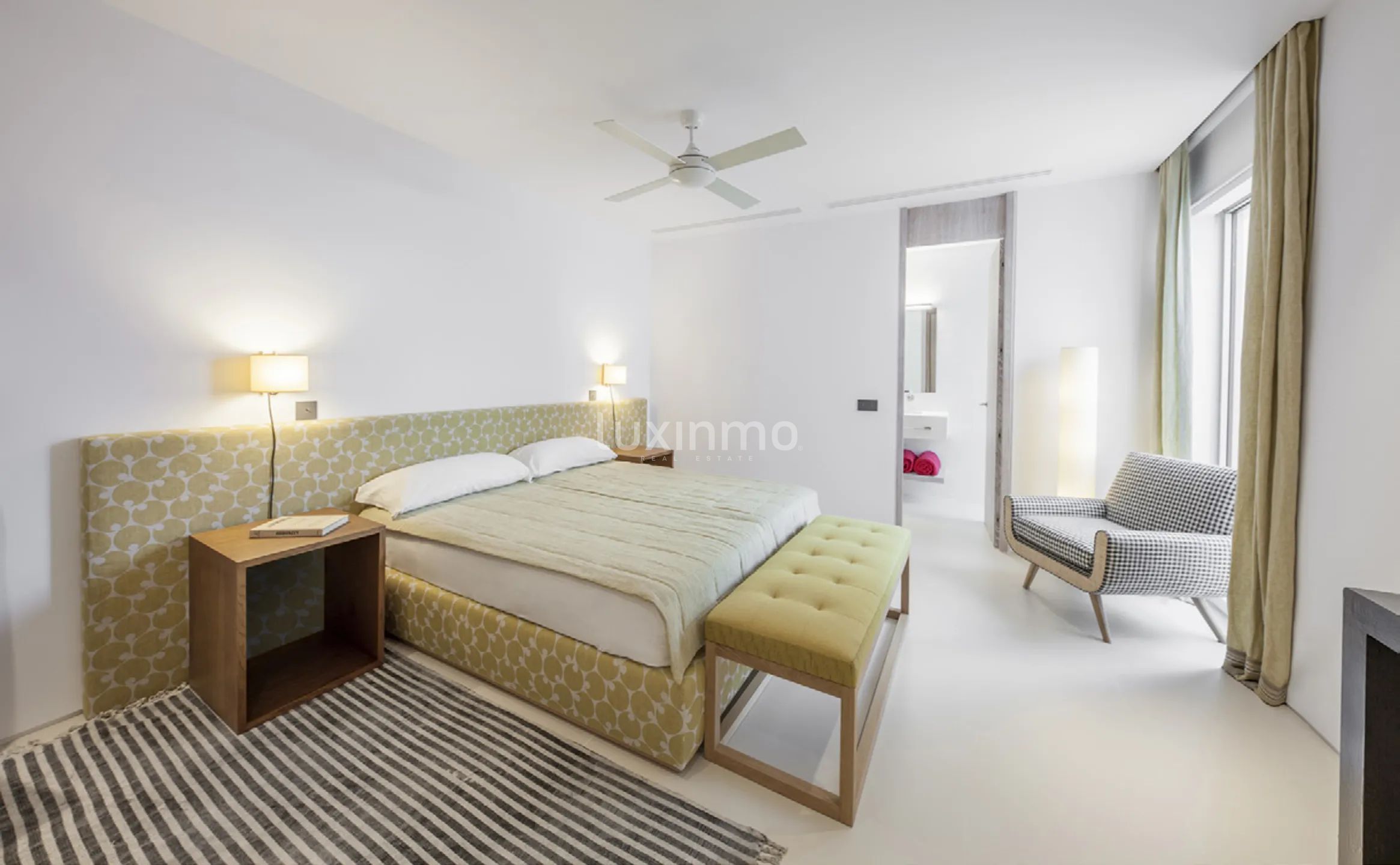 Villa de luxe à vendre à Cala Conta avec vue sur Es Vedra — photo 18