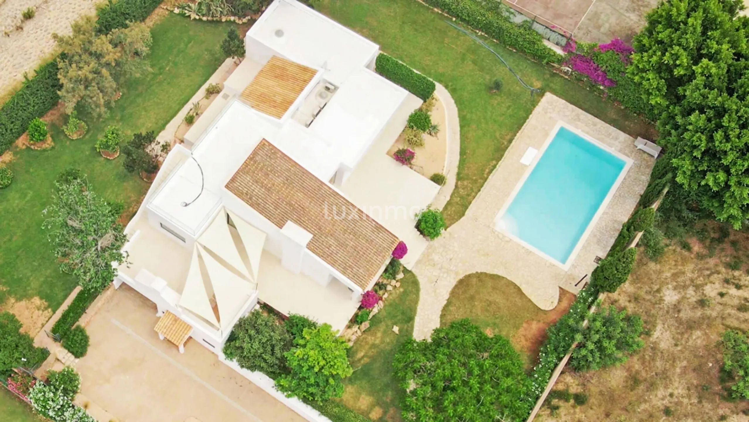 For sale Renovated villa with swimming pool in Jesus — photo 5