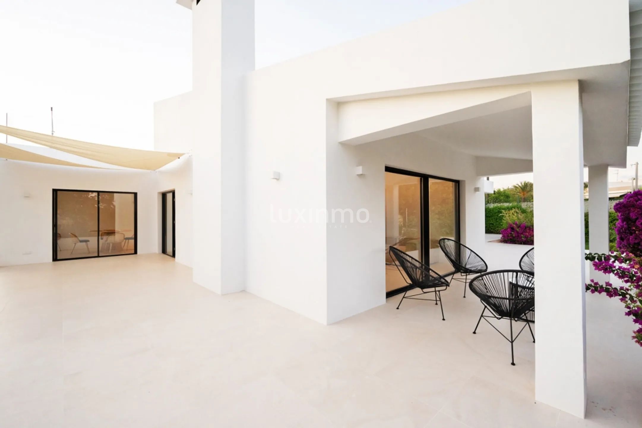For sale Renovated villa with swimming pool in Jesus — photo 7