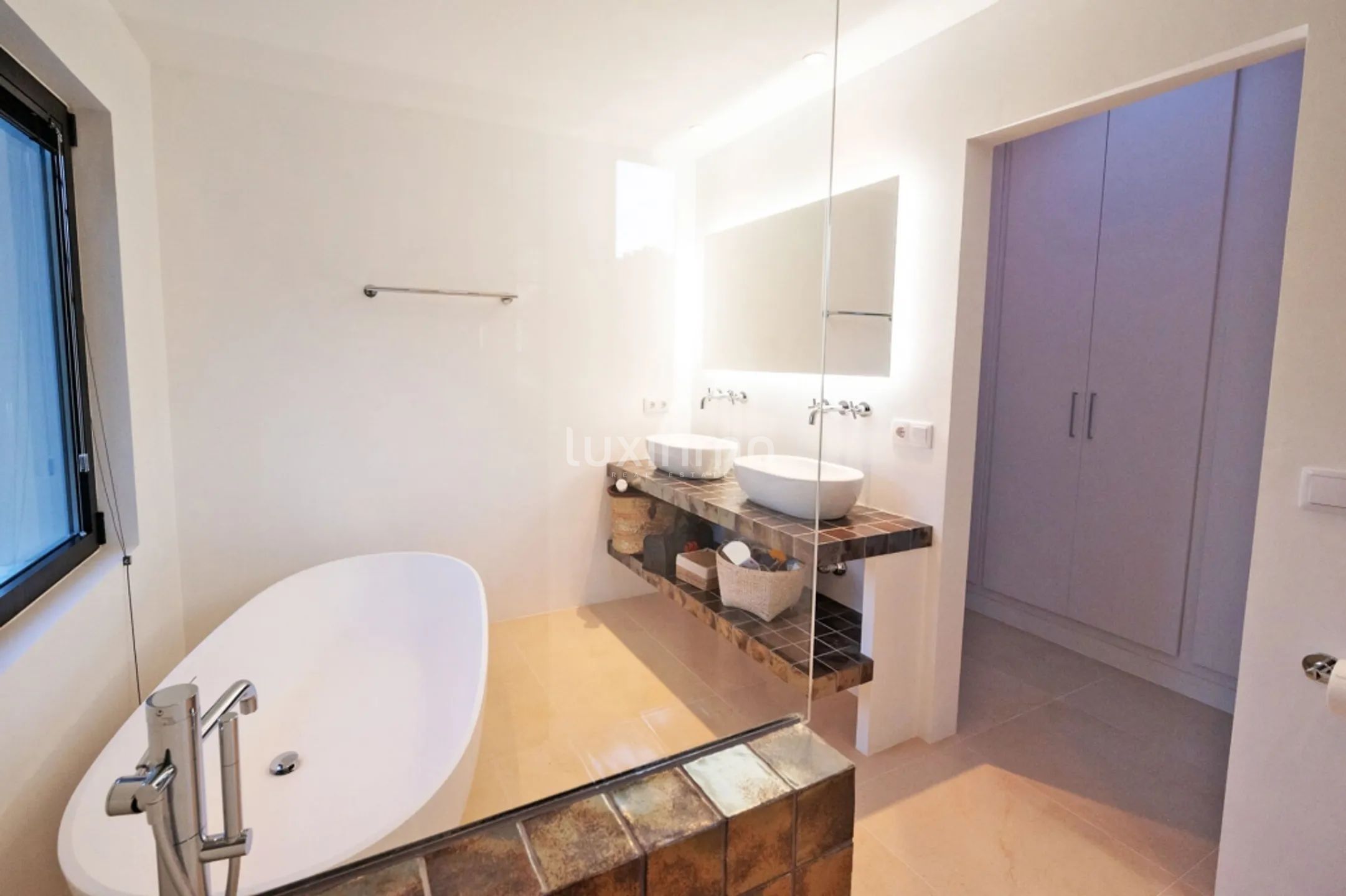 For sale Renovated villa with swimming pool in Jesus — photo 18