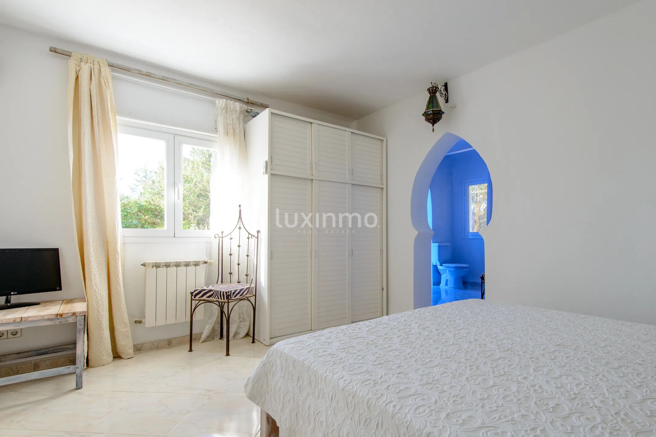 Authentieke arabisch geïnspireerde villa met tropische tuin op Ibiza — photo 37