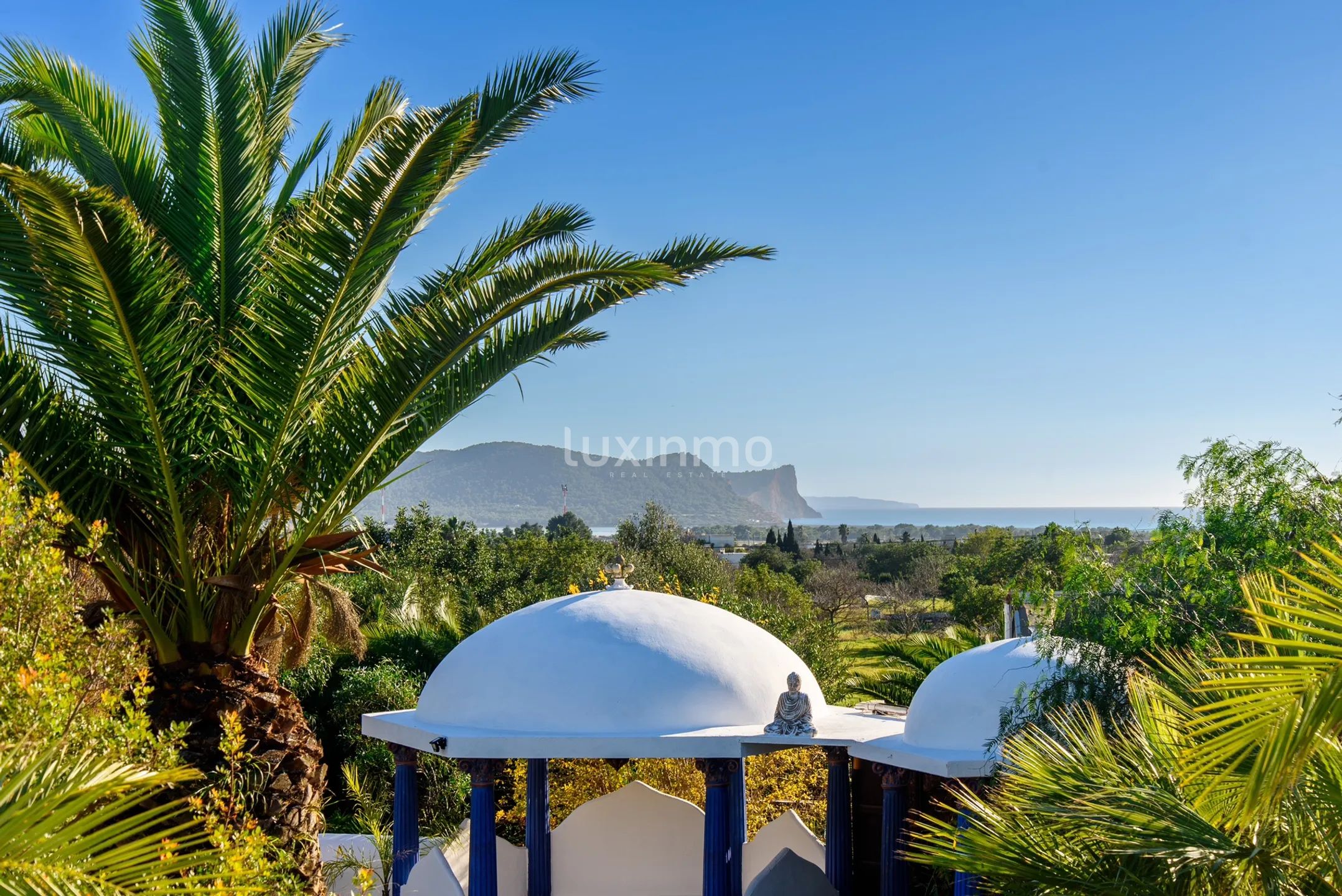 Authentieke arabisch geïnspireerde villa met tropische tuin op Ibiza — photo 3