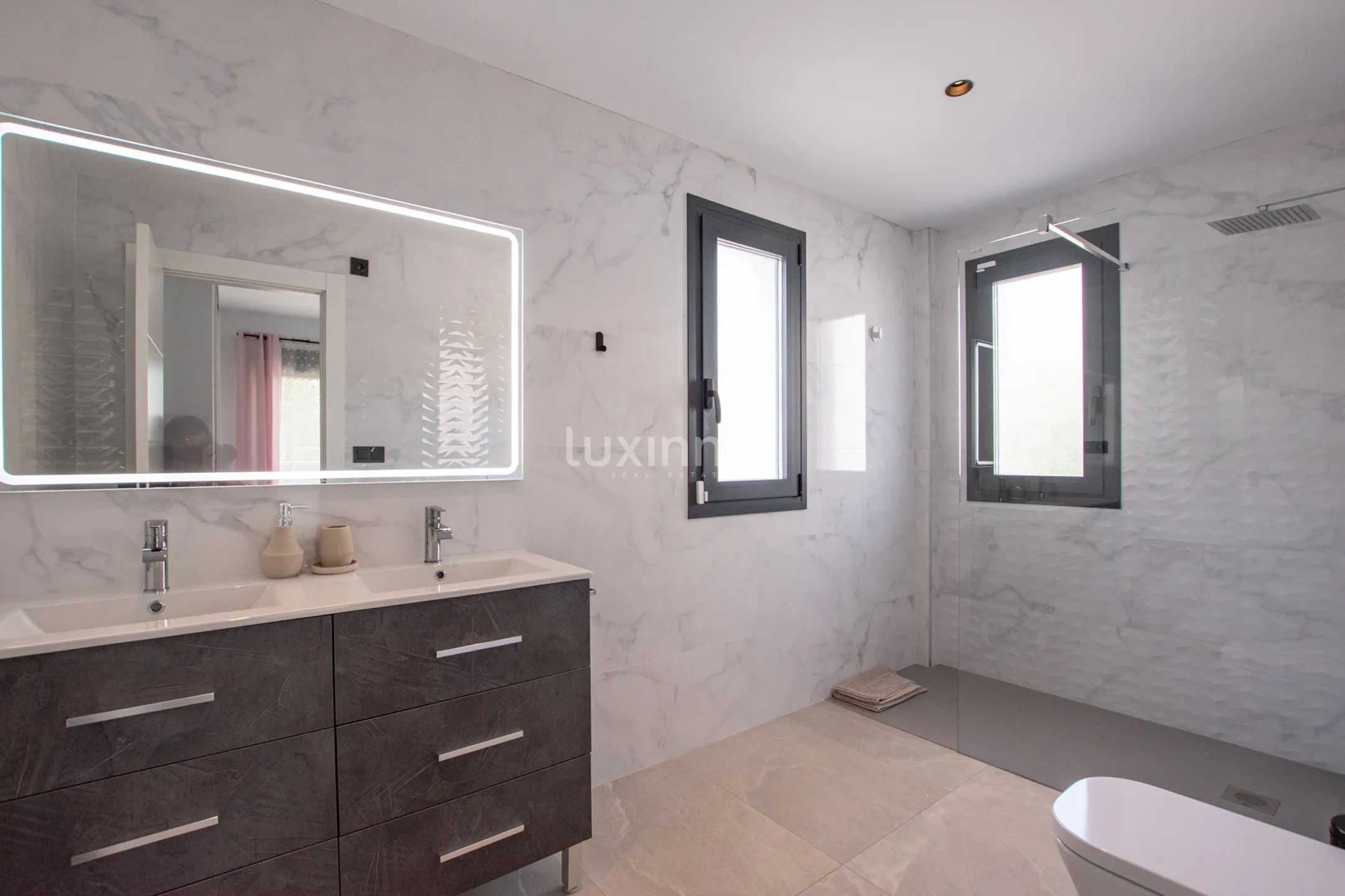 Nowa willa na sprzedaż z panoramicznym widokiem w Calpe — photo 29