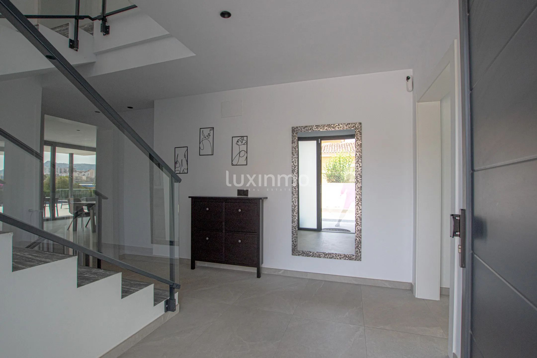 Вилла с панорамным видом на продажу в Кальпе — photo 12