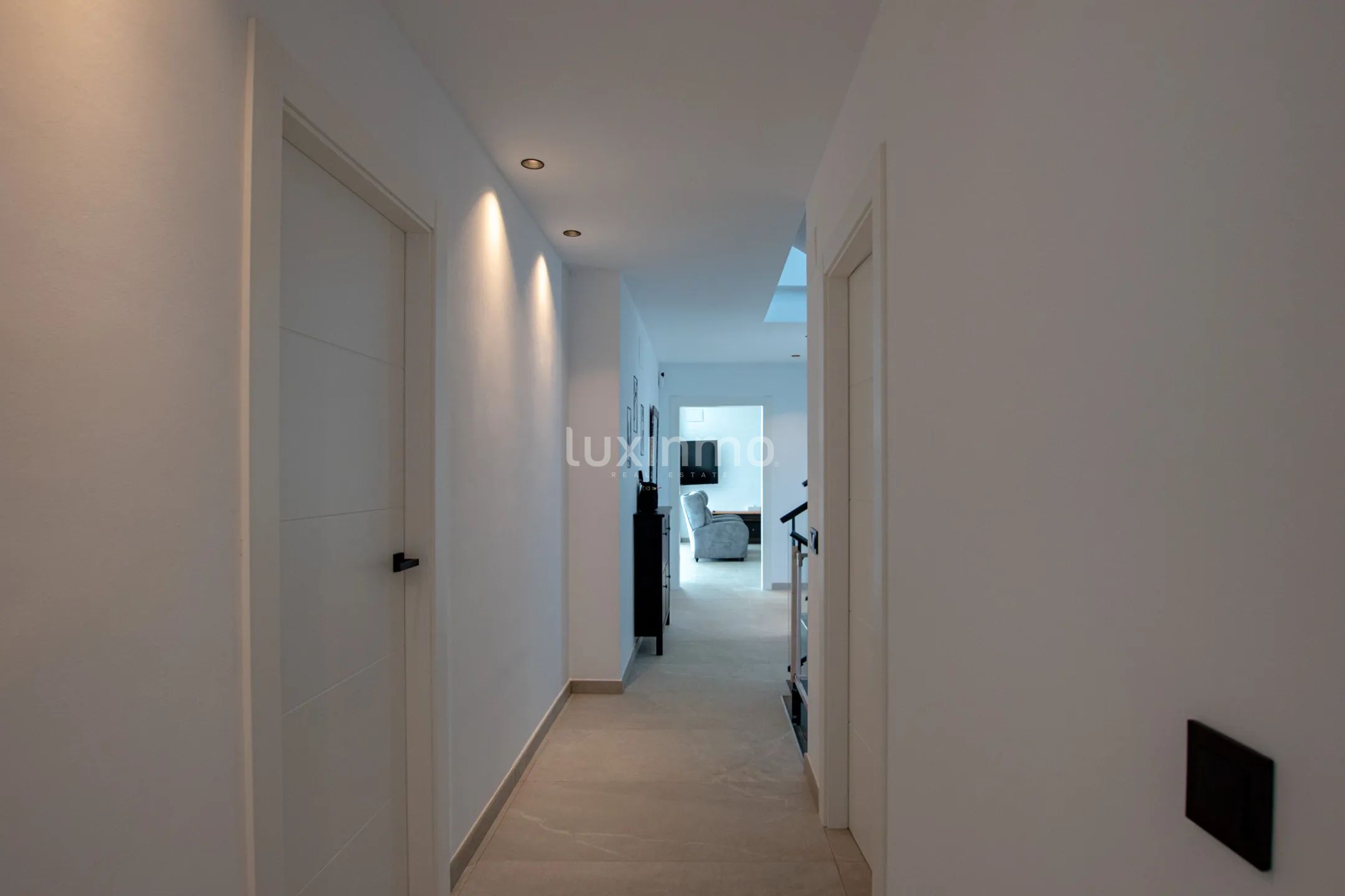 Nowa willa na sprzedaż z panoramicznym widokiem w Calpe — photo 20