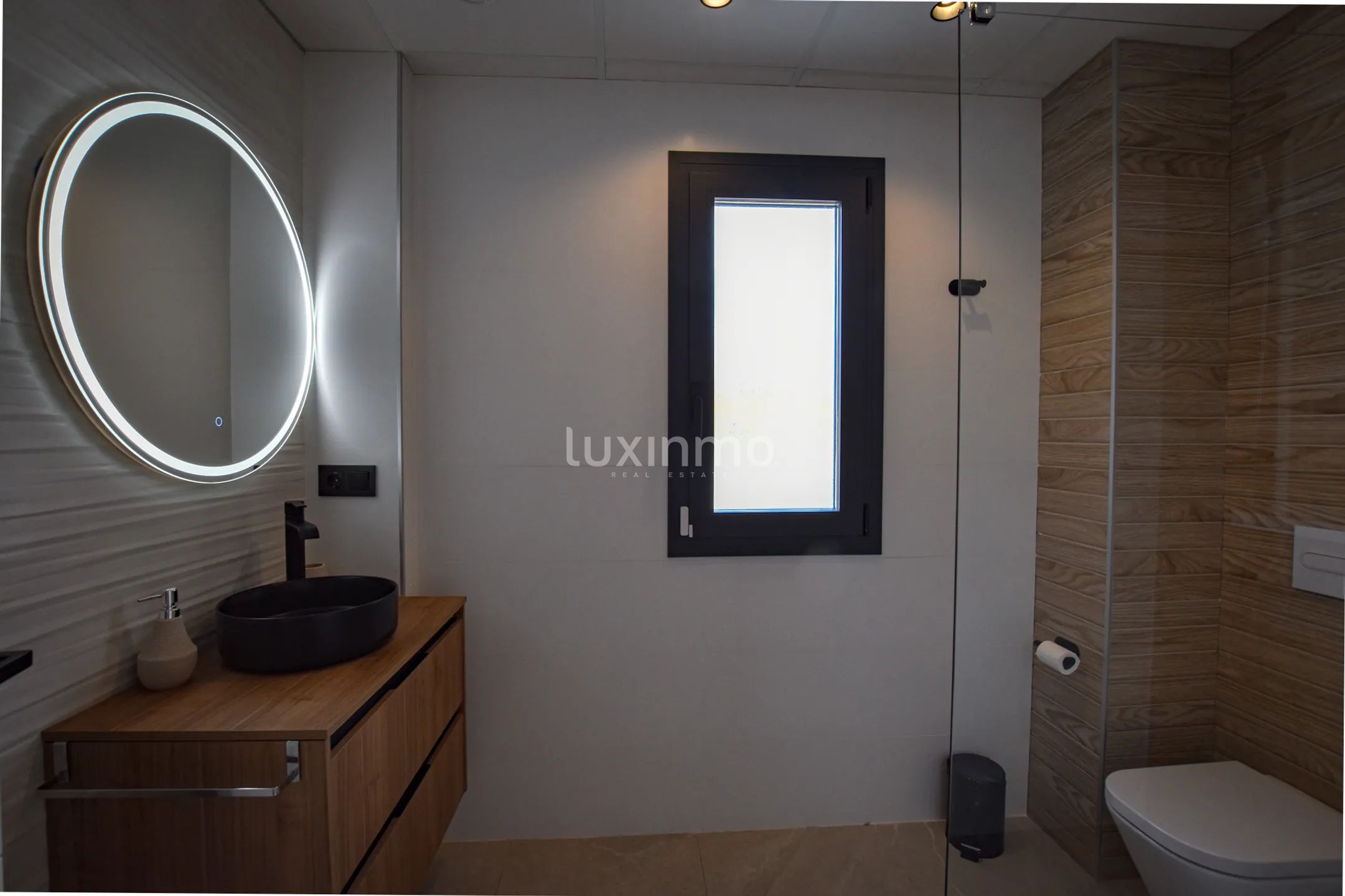 Nowa willa na sprzedaż z panoramicznym widokiem w Calpe — photo 23