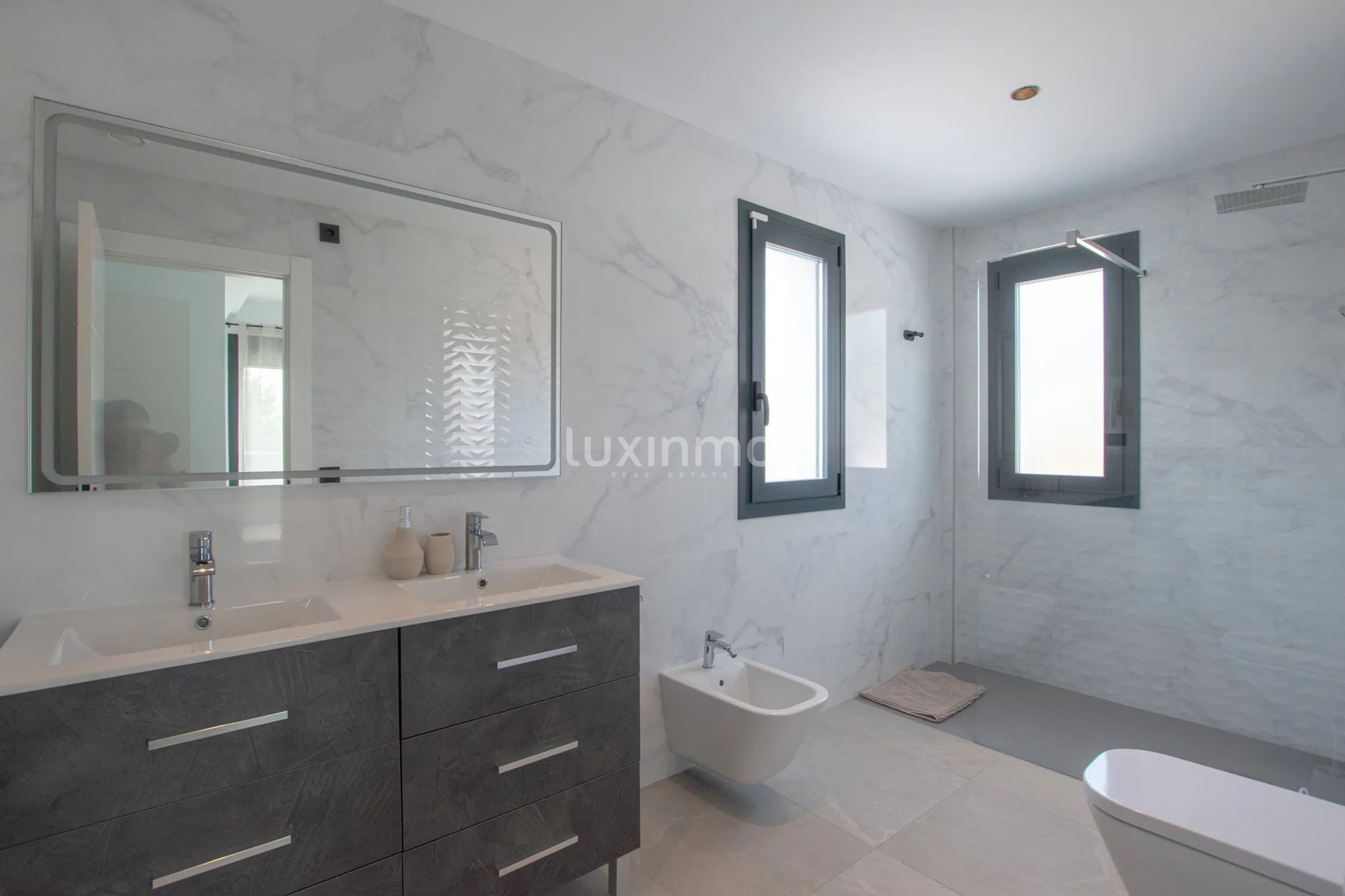 Вилла с панорамным видом на продажу в Кальпе — photo 32