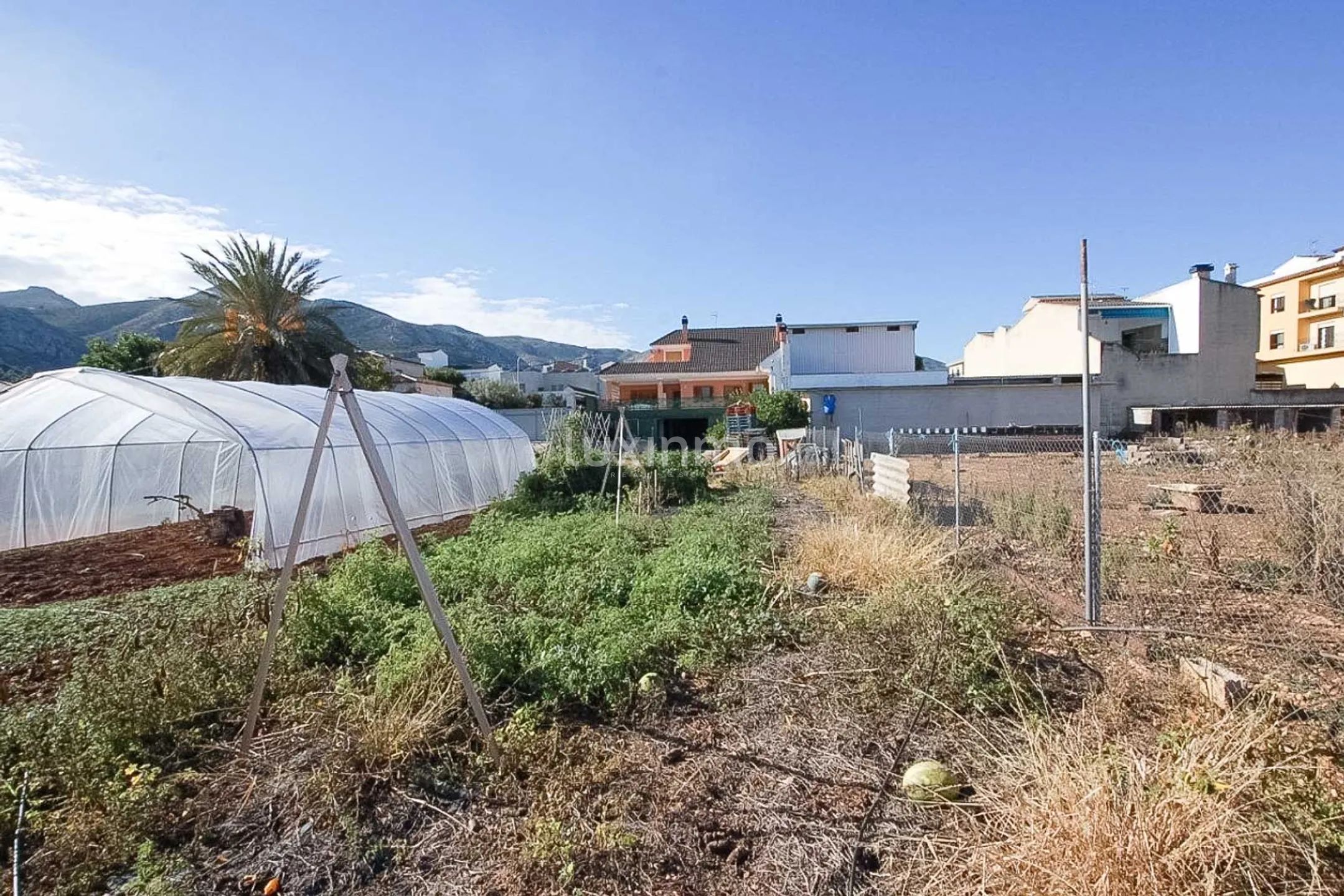 Town house with sea views and a big plot — photo 21