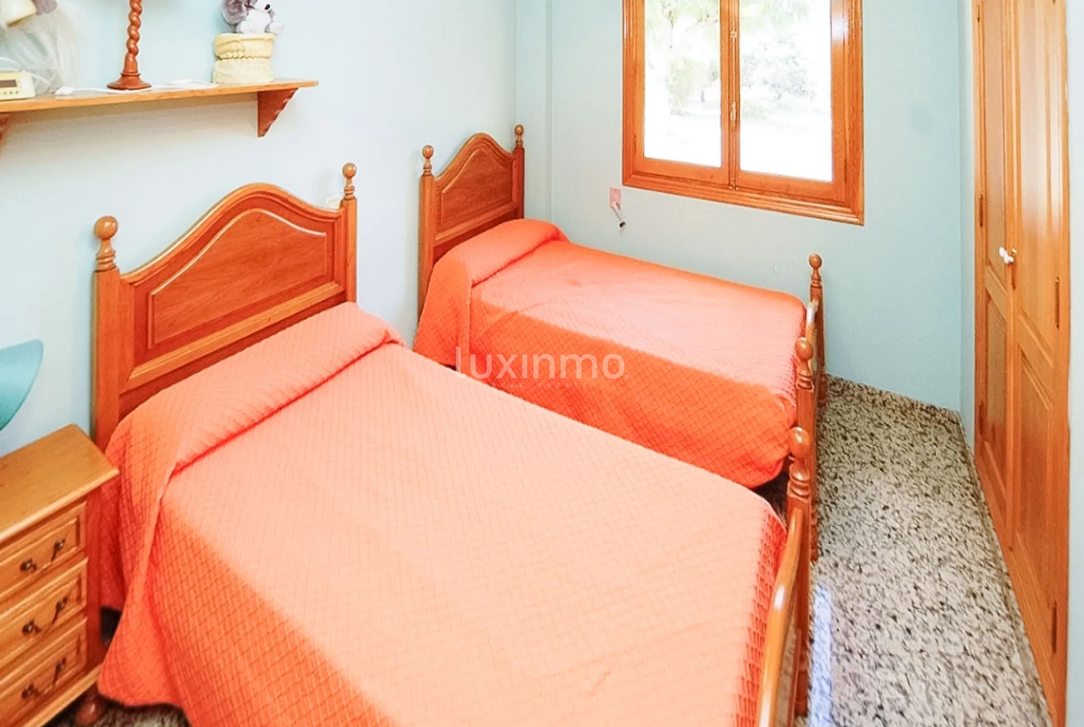 Town house with sea views and a big plot — photo 11