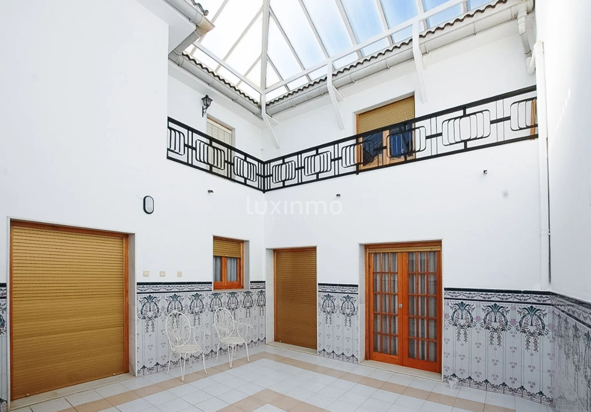 Stadthaus mit Meerblick und großem Grundstück — photo 8
