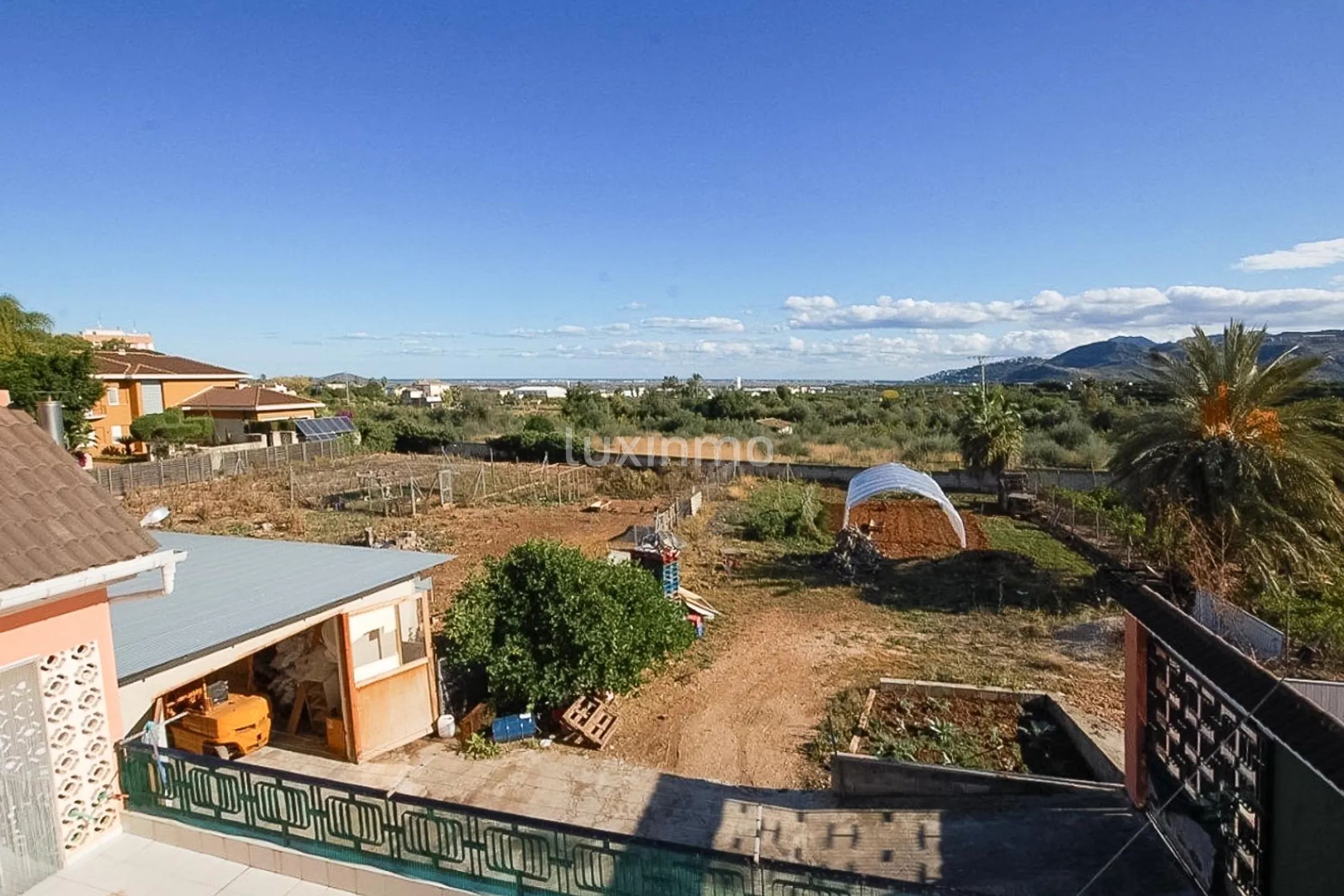 Town house with sea views and a big plot — photo 3