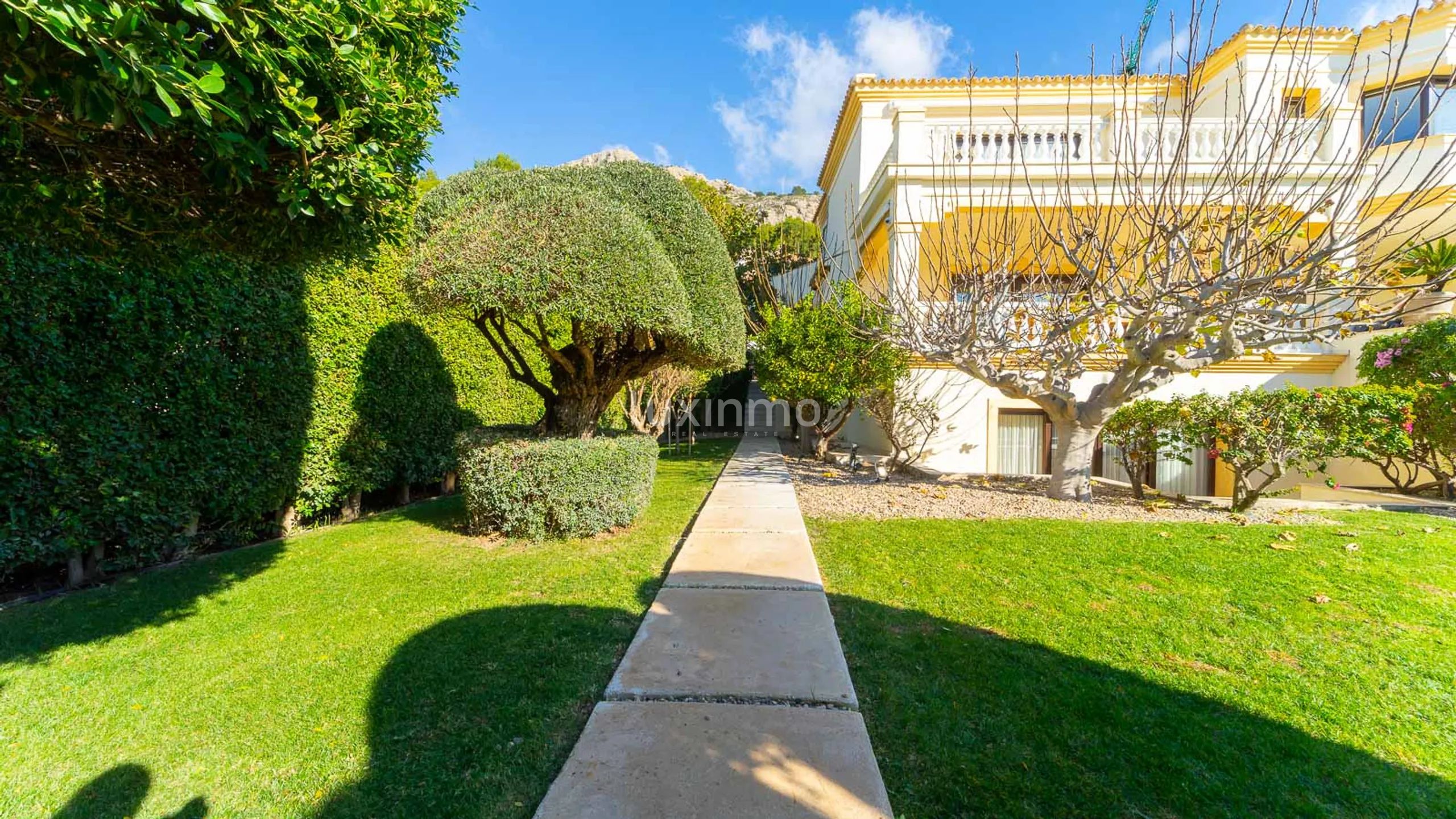 Exclusive villa in Altea Hills with sea views and a large garden — photo 36