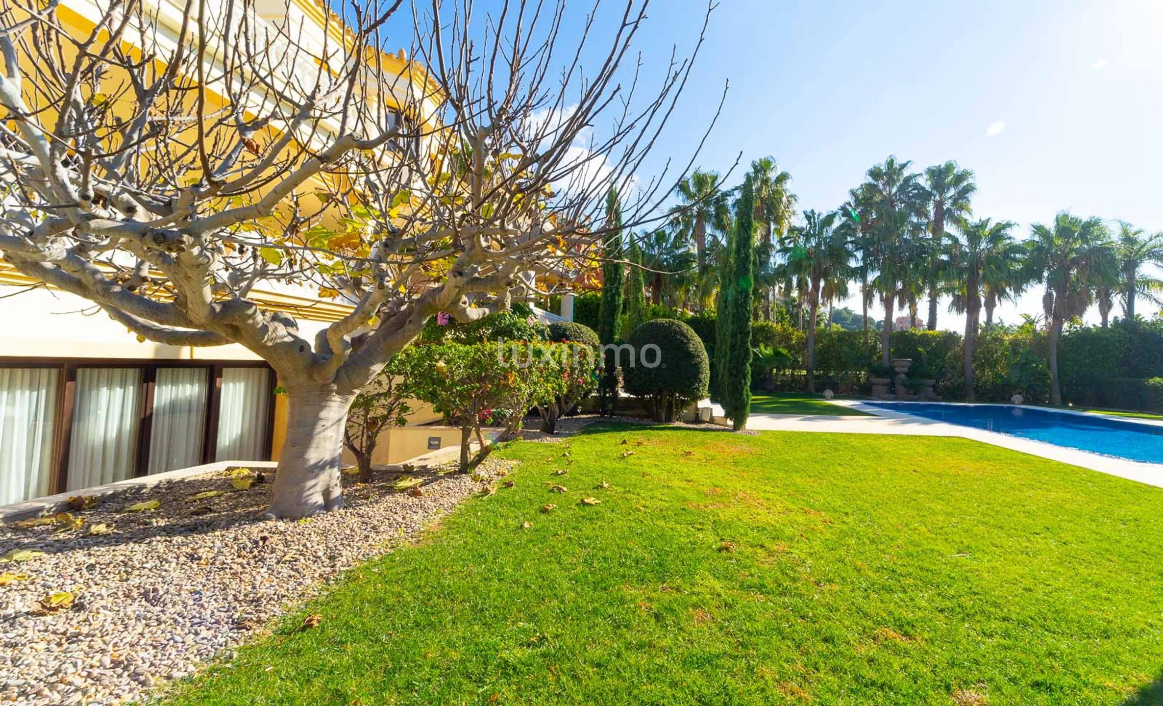 Exclusive villa in Altea Hills with sea views and a large garden — photo 46