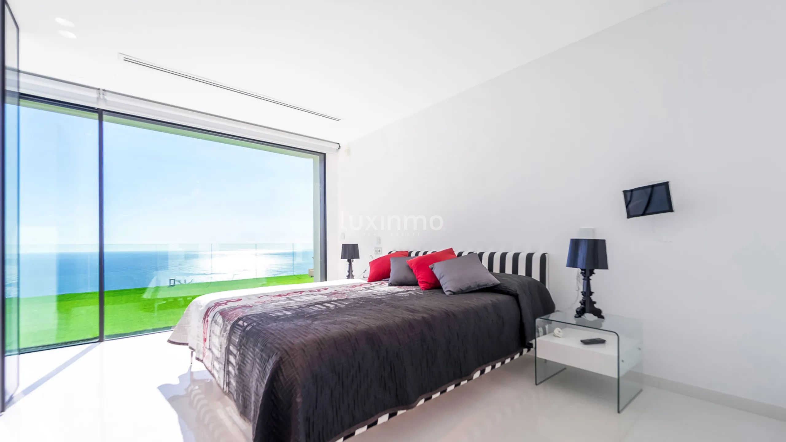 Villa de luxe dans une urbanisation de luxe avec vue sur la mer — photo 23