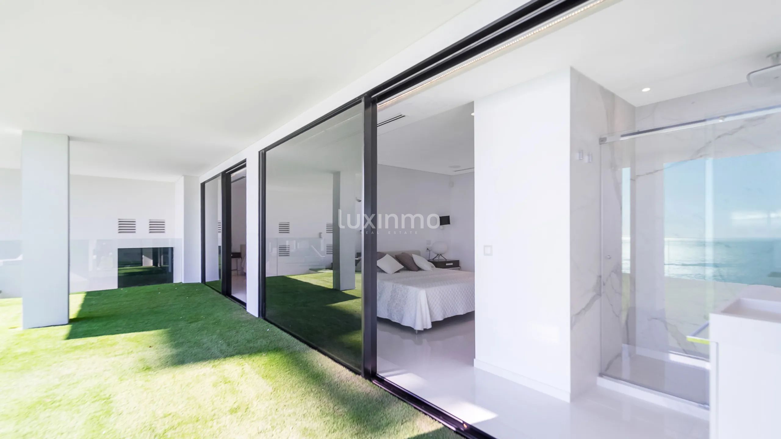 Villa de luxe dans une urbanisation de luxe avec vue sur la mer — photo 22