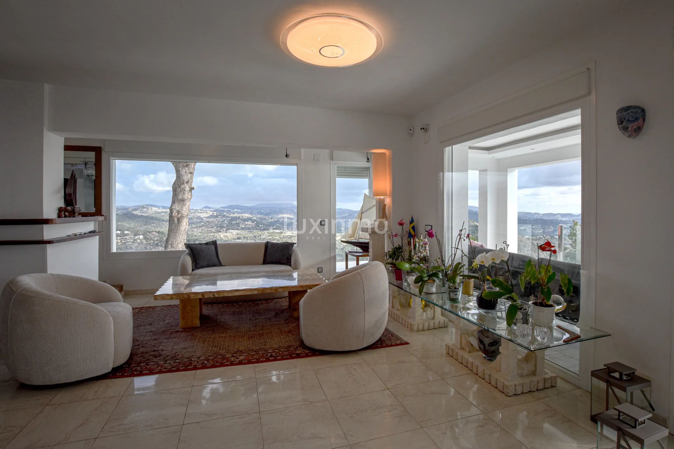 Villa à vendre dans l'emplacement unique d'Oltamar Calpe avec des vues panoramiques et des vues sur la mer — photo 21