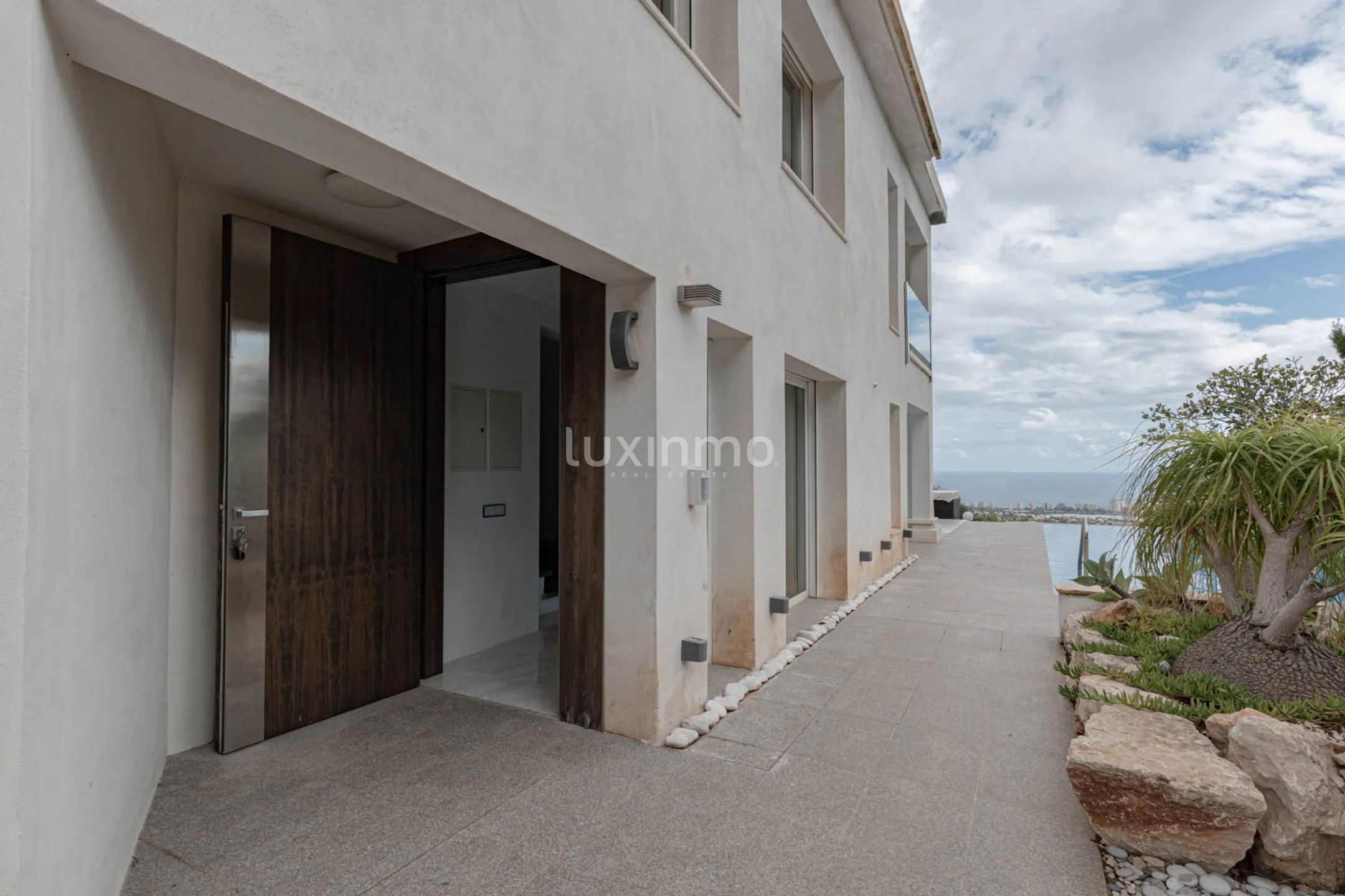 Villa te koop op de unieke locatie van Oltamar Calpe met panoramisch uitzicht en uitzicht op zee — photo 3