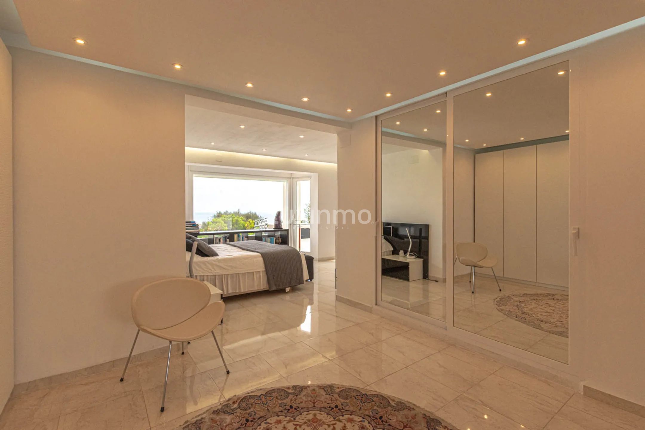 Villa à vendre dans l'emplacement unique d'Oltamar Calpe avec des vues panoramiques et des vues sur la mer — photo 41