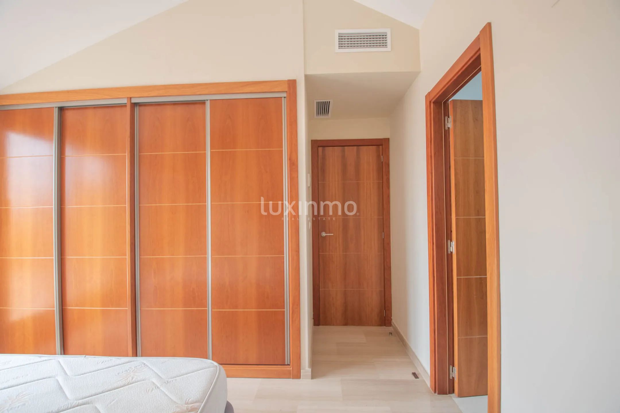 Fantastisch duplex penthouse met zeezicht in Javea — photo 17