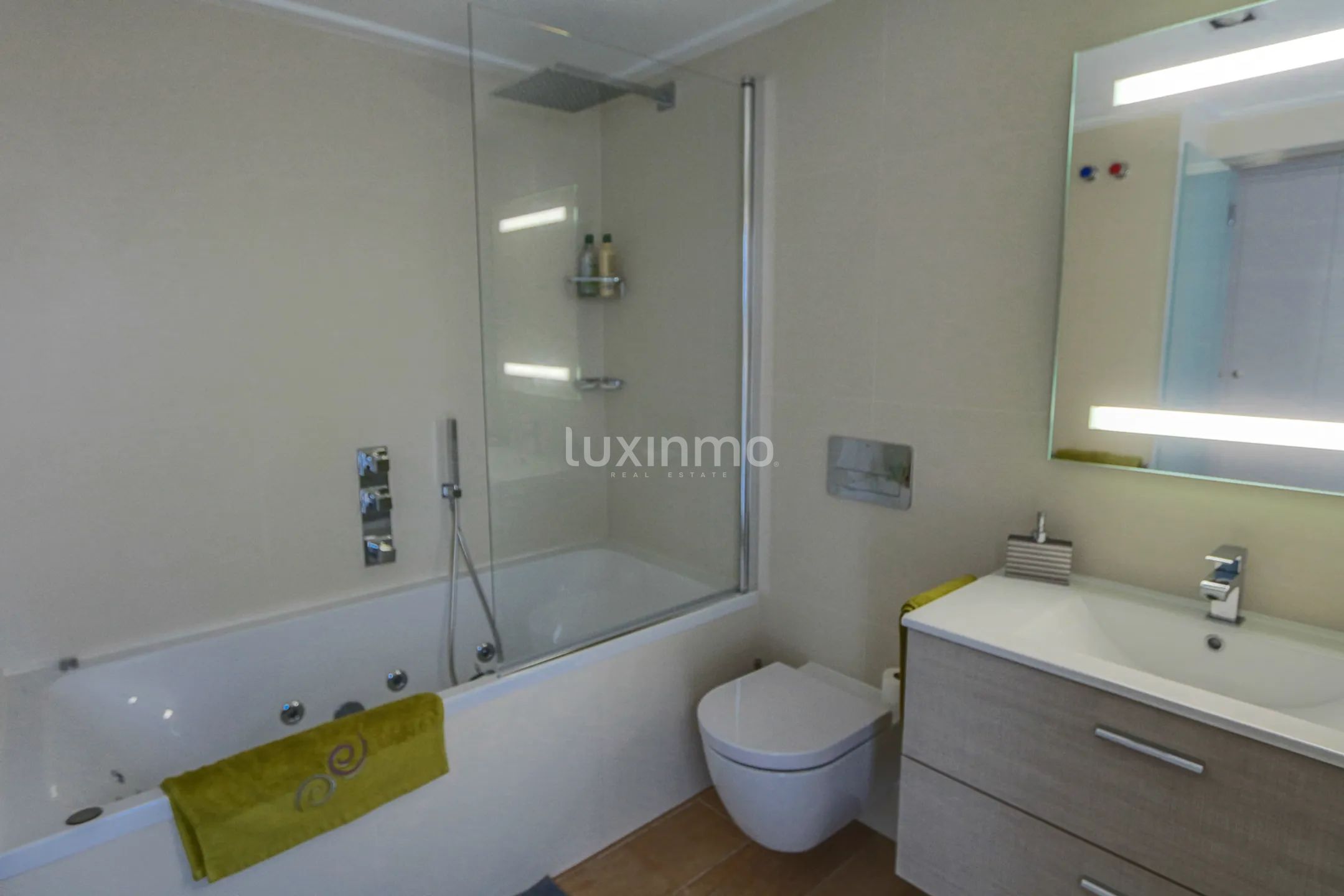 Modern frontline beach house in Dénia — photo 9
