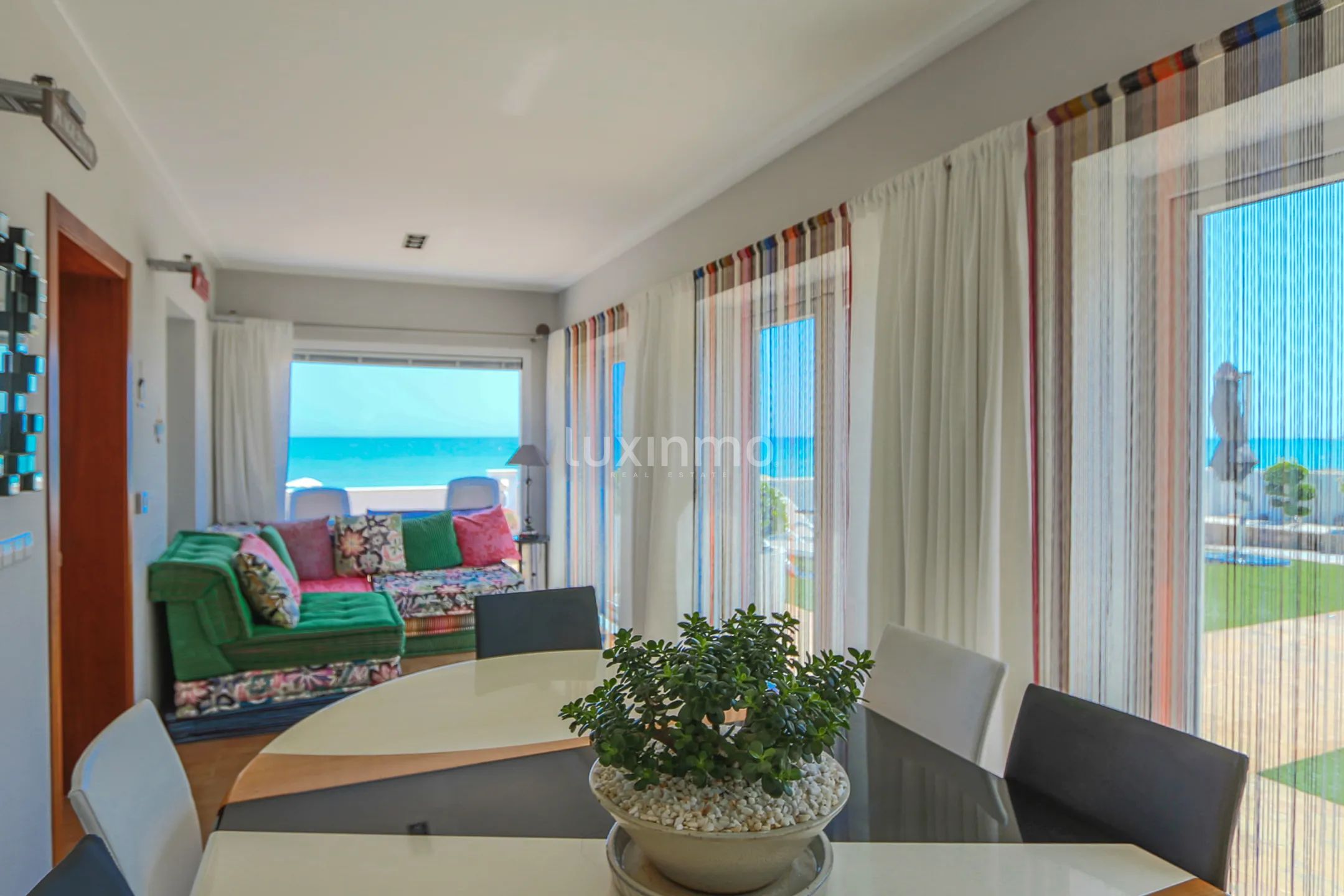 Modern frontline beach house in Dénia — photo 5