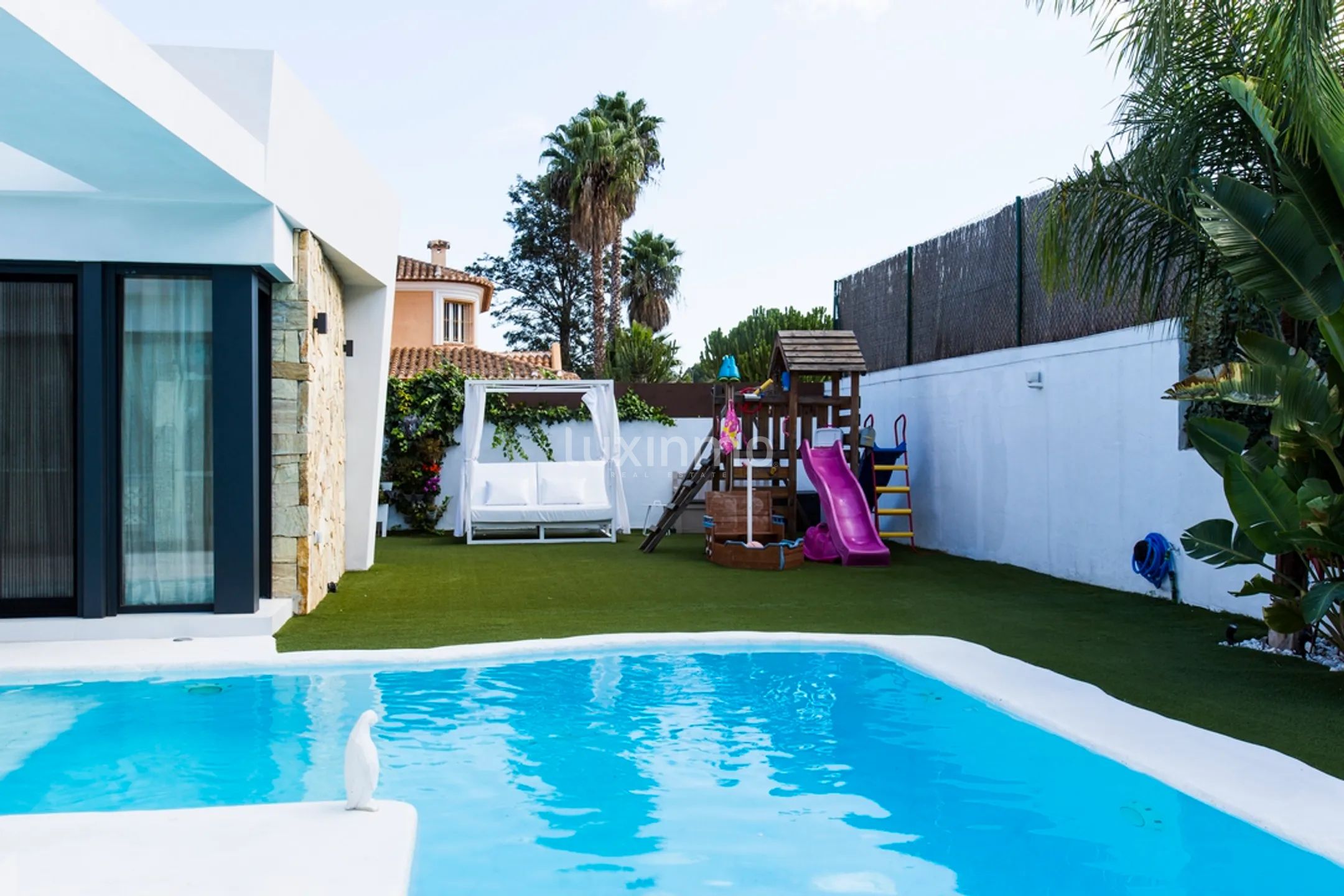 Modern luxury villa close to town center of Denia — photo 15