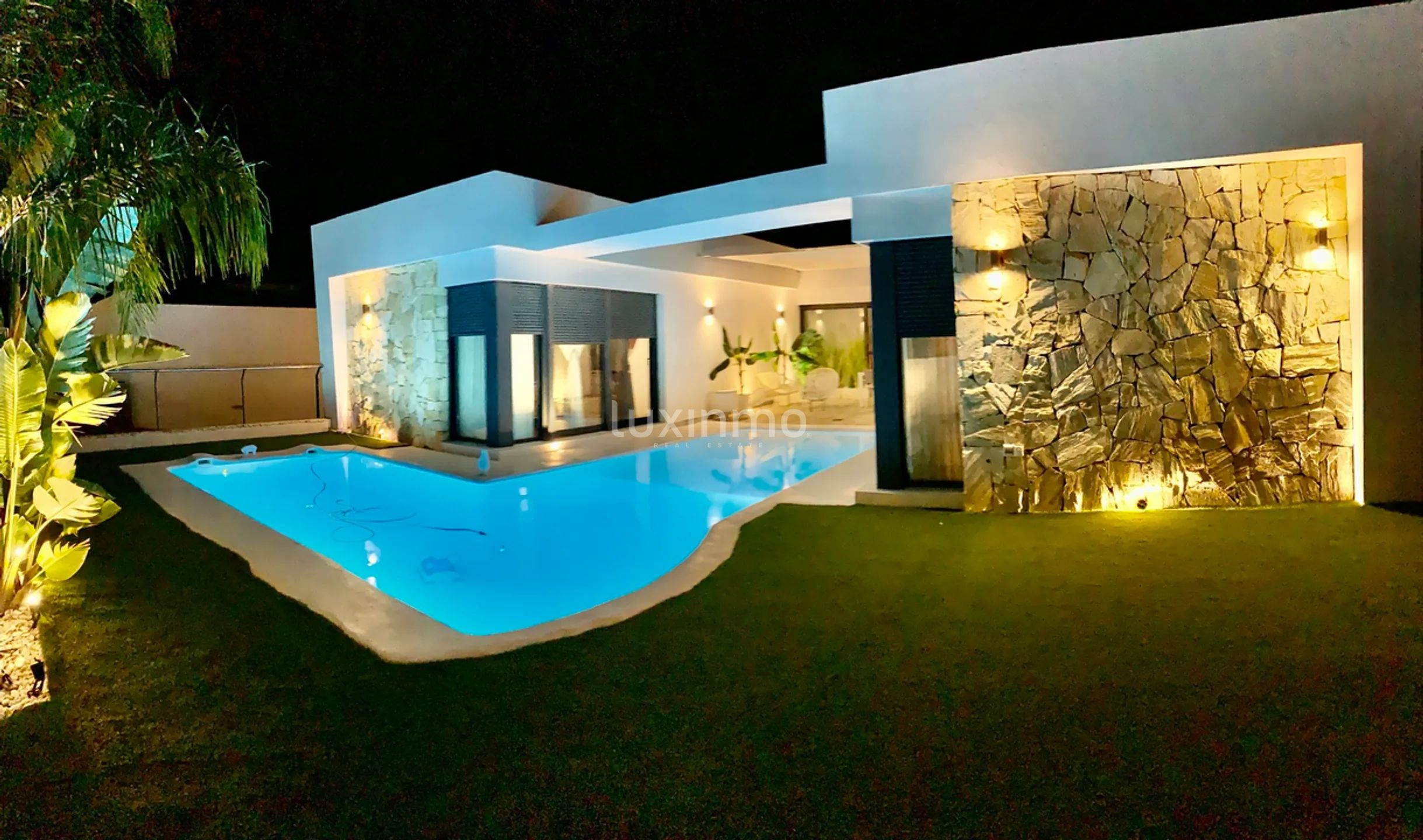 Modern luxury villa close to town center of Denia — photo 3